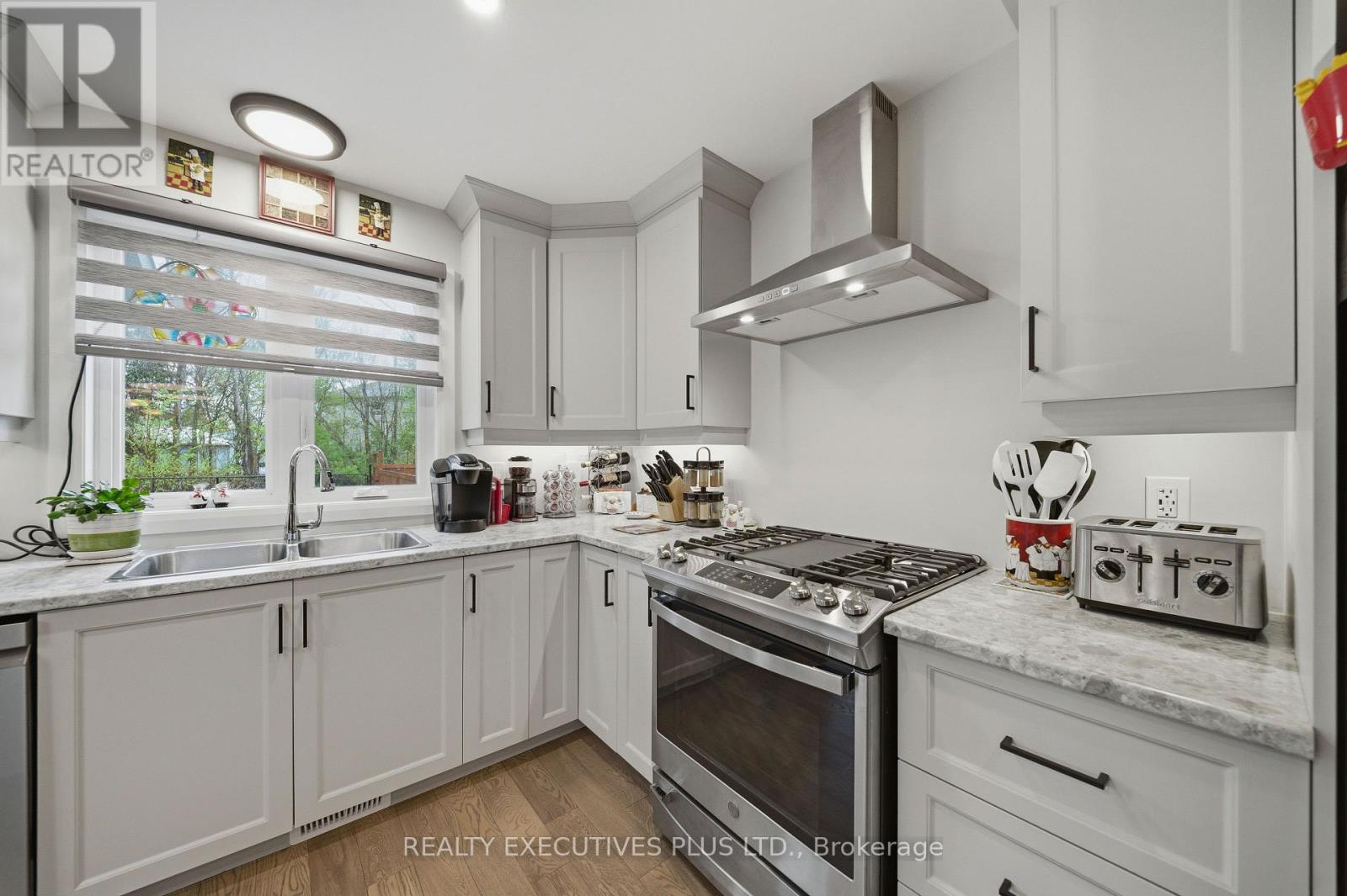 405 Voyageur Place W, Russell, Ontario  K0A 1W0 - Photo 11 - X13139366