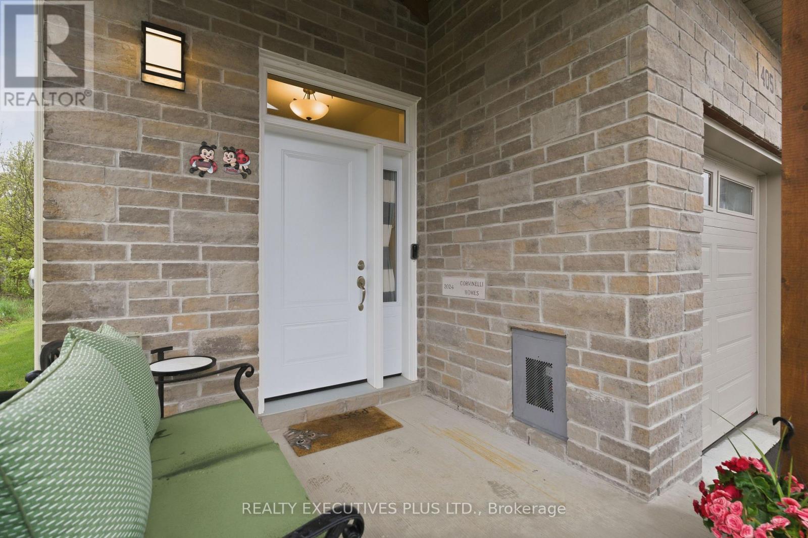 405 Voyageur Place W, Russell, Ontario  K0A 1W0 - Photo 3 - X13139366
