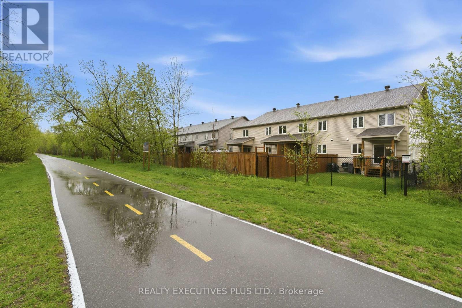 405 Voyageur Place W, Russell, Ontario  K0A 1W0 - Photo 36 - X13139366