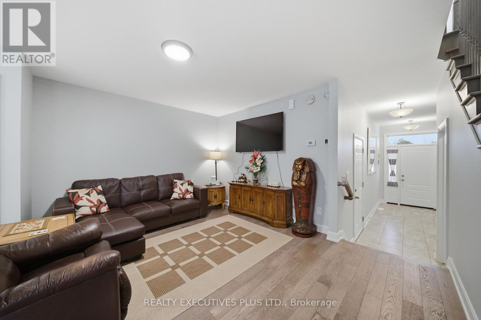 405 Voyageur Place W, Russell, Ontario  K0A 1W0 - Photo 8 - X13139366