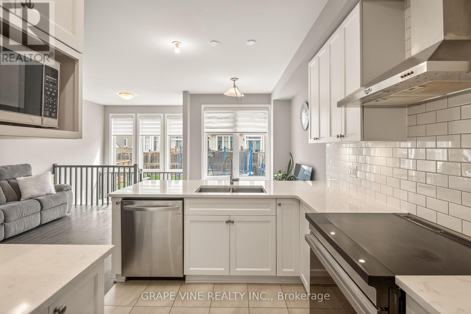 834 Cedar Creek Drive, Ottawa, Ontario  K1T 0N6 - Photo 15 - X13139434