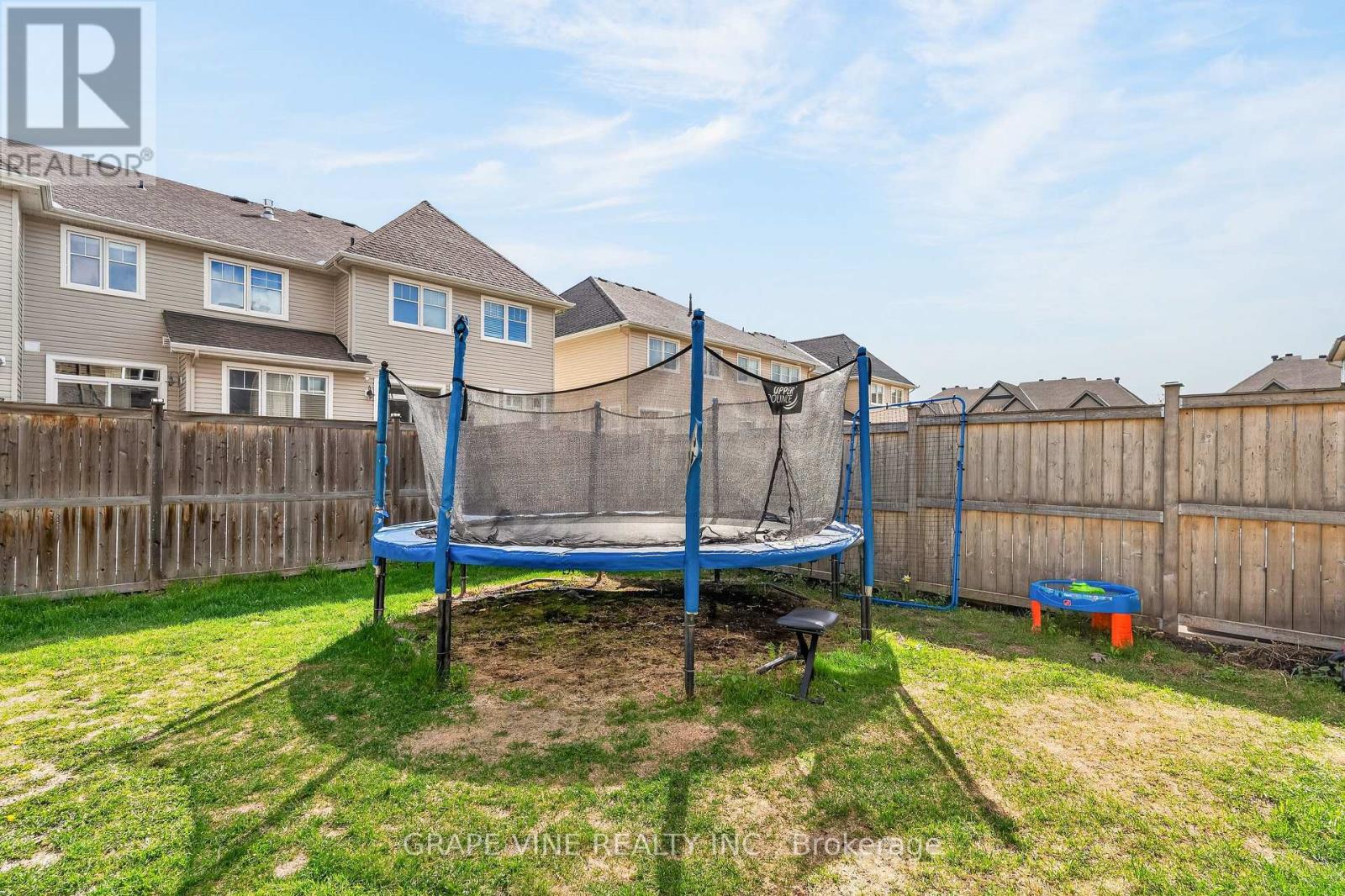 834 Cedar Creek Drive, Ottawa, Ontario  K1T 0N6 - Photo 30 - X13139434
