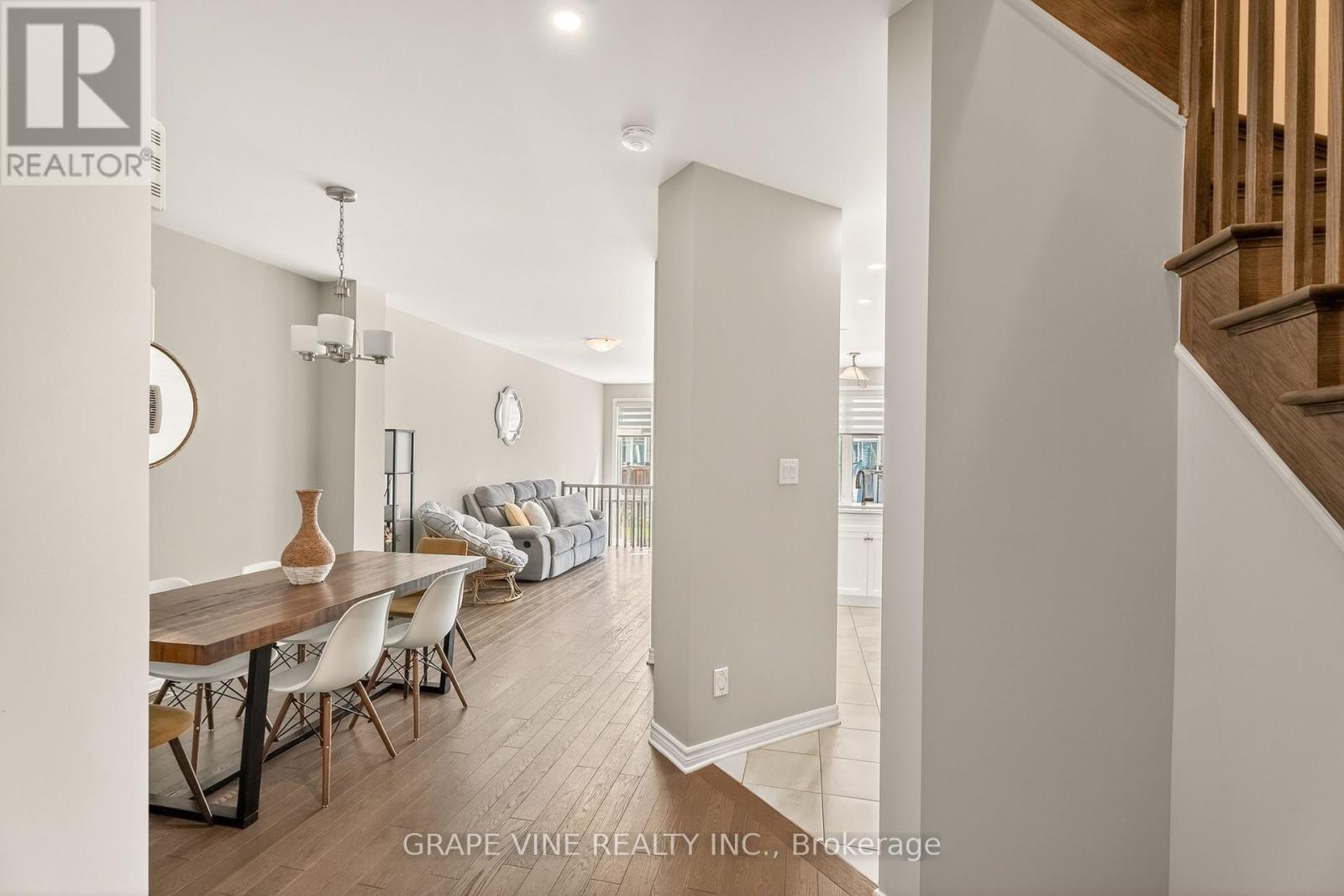 834 Cedar Creek Drive, Ottawa, Ontario  K1T 0N6 - Photo 6 - X13139434