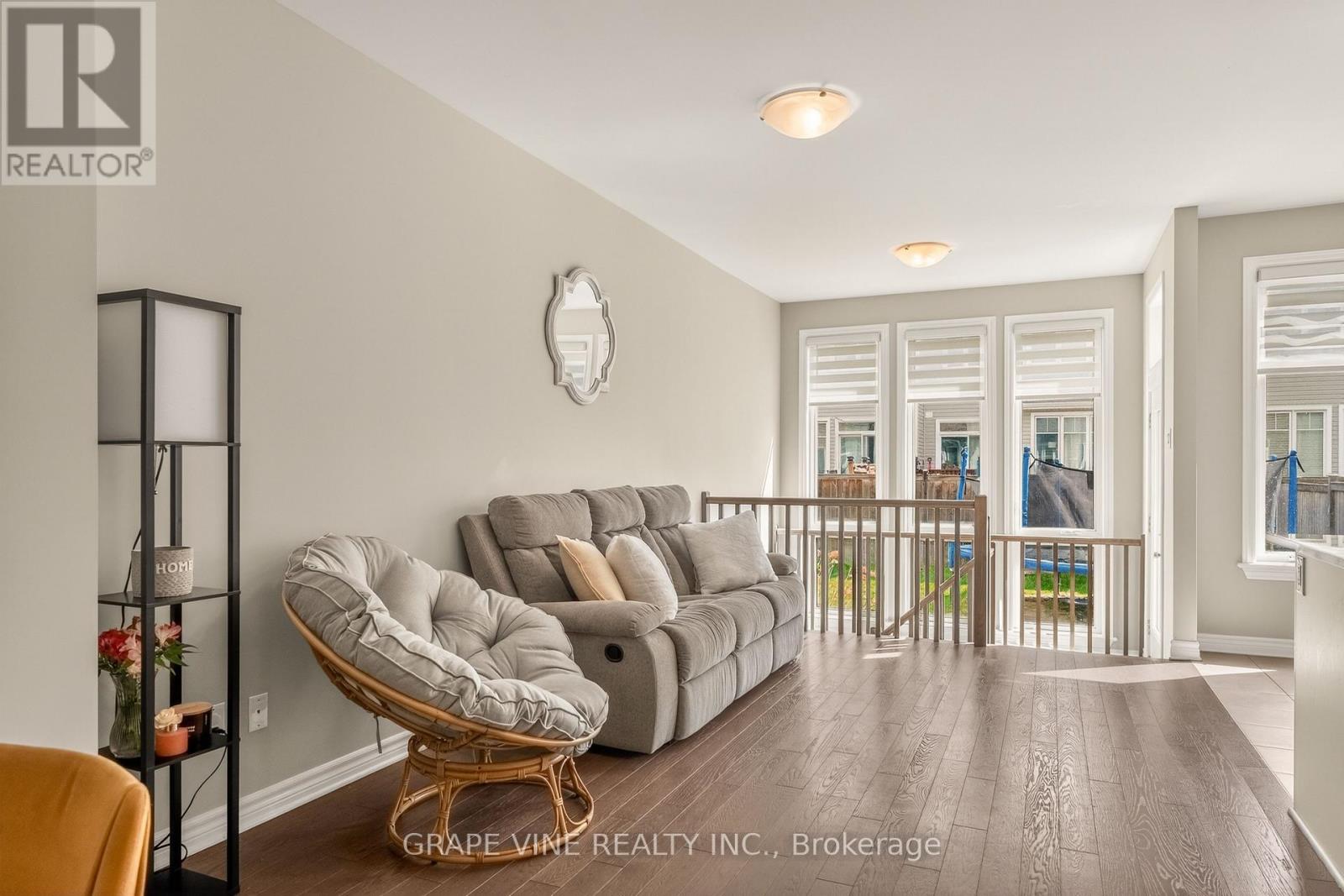 834 Cedar Creek Drive, Ottawa, Ontario  K1T 0N6 - Photo 9 - X13139434