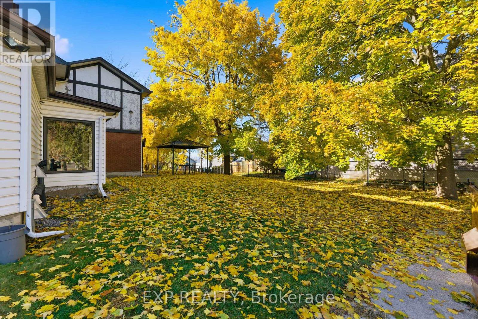 2526 Laurier Street, Clarence-Rockland, Ontario  K4K 1B1 - Photo 3 - X13139698