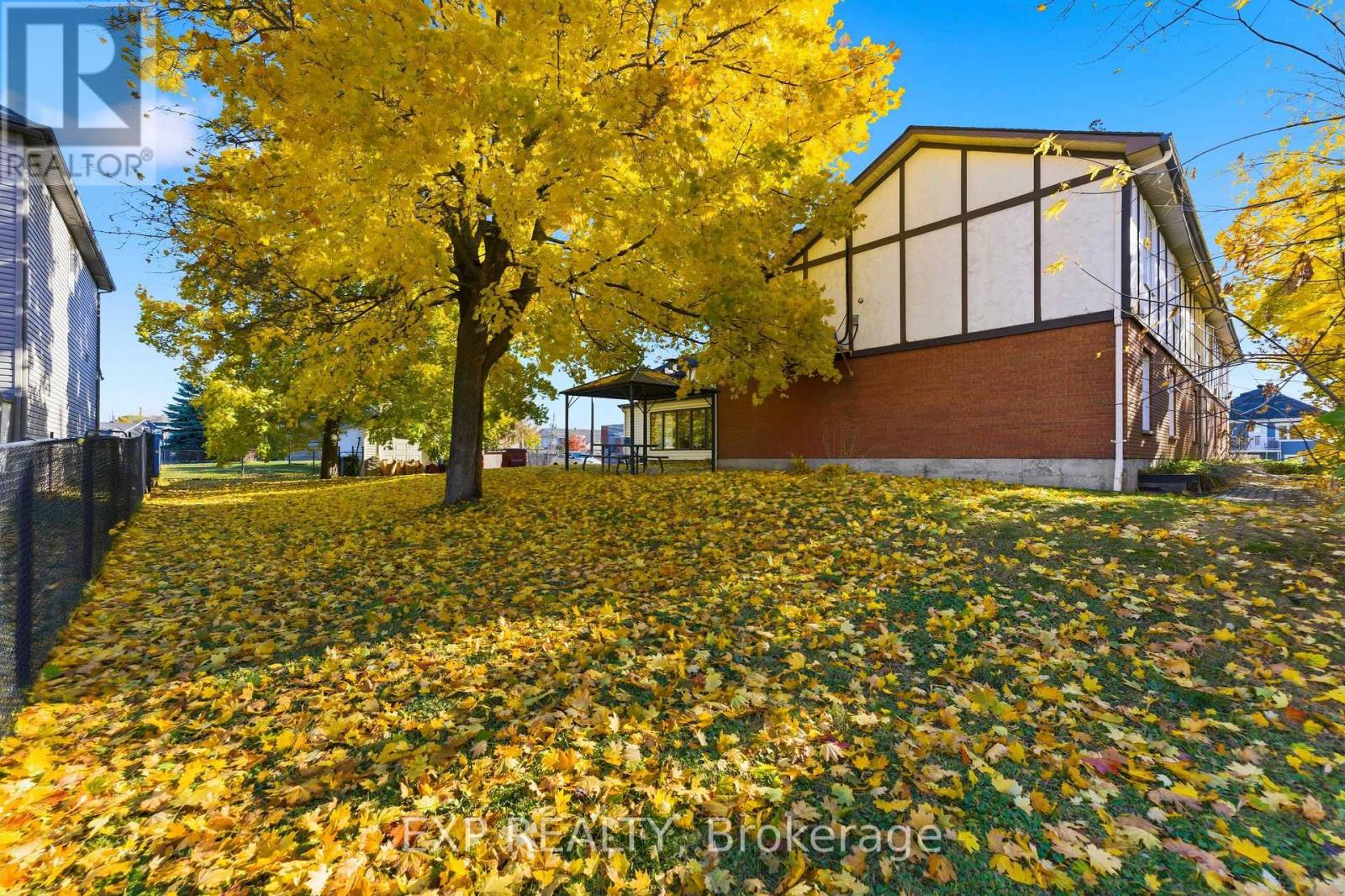 2526 Laurier Street, Clarence-Rockland, Ontario  K4K 1B1 - Photo 4 - X13139698