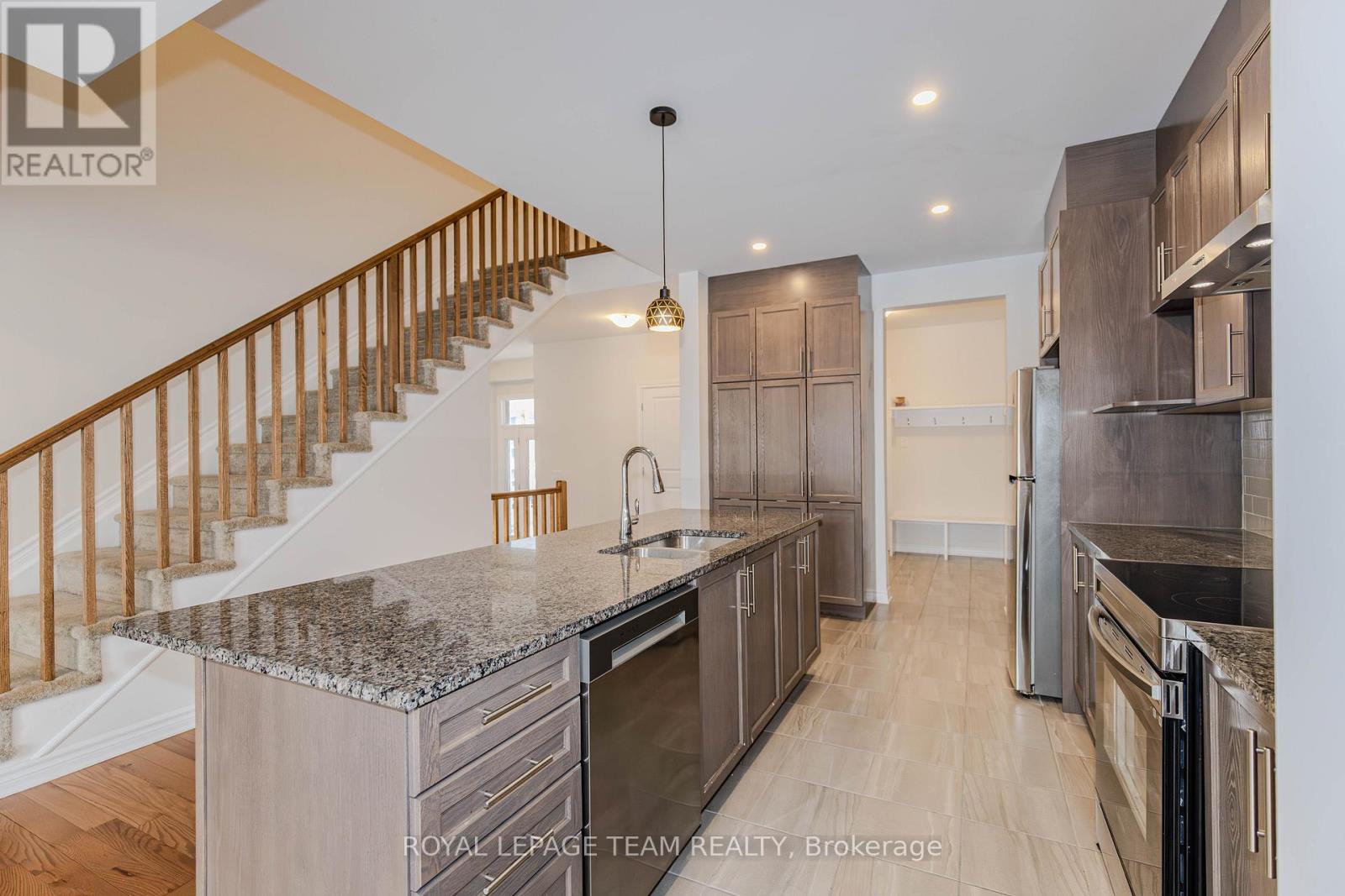 608 Enclave Lane, Clarence-Rockland, Ontario  K4K 0M8 - Photo 12 - X13140054