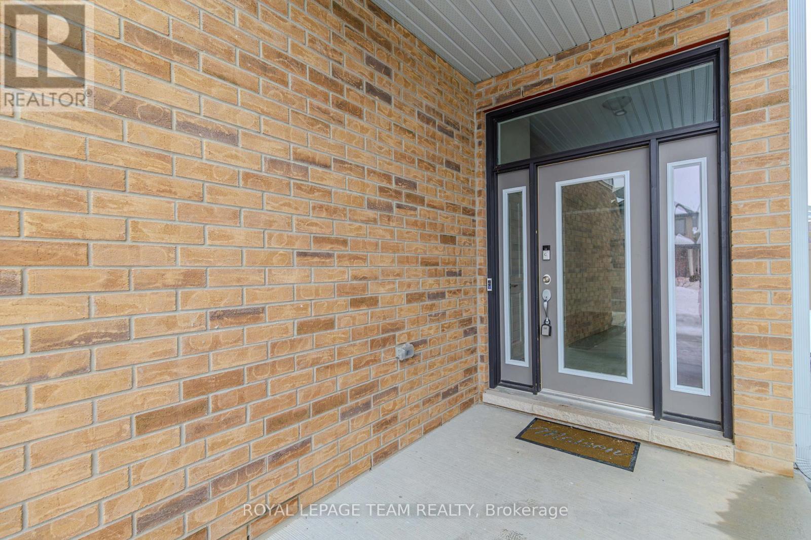 608 Enclave Lane, Clarence-Rockland, Ontario  K4K 0M8 - Photo 2 - X13140054