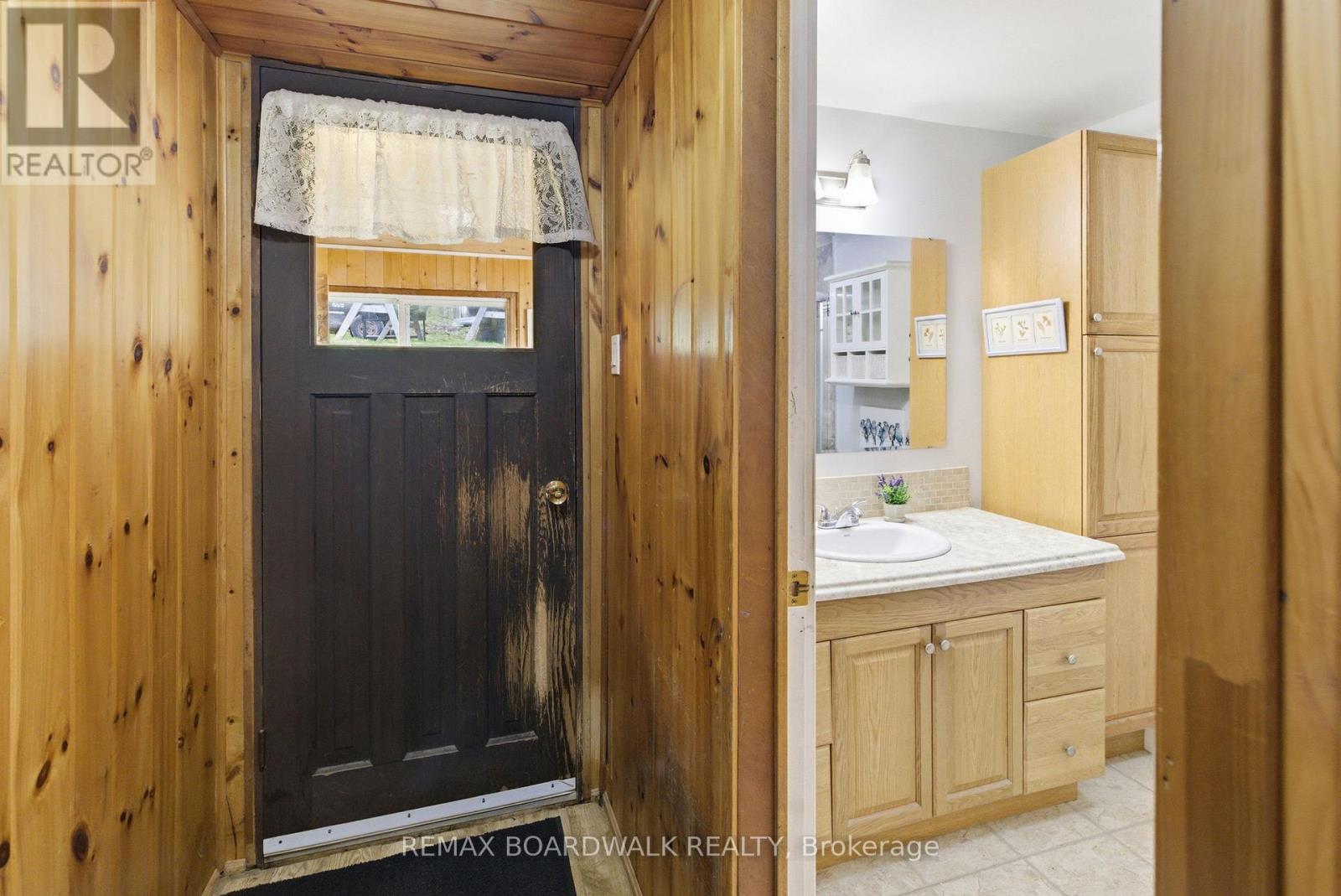 1091 Big Clear Lane, Frontenac, Ontario  K0H 0B6 - Photo 14 - X13140198