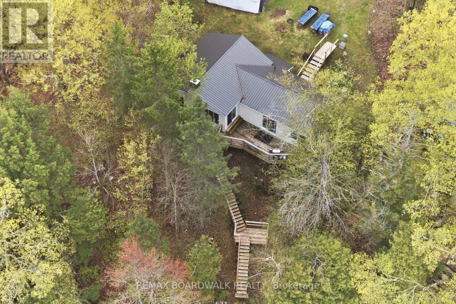 1091 Big Clear Lane, Frontenac, Ontario  K0H 0B6 - Photo 3 - X13140198