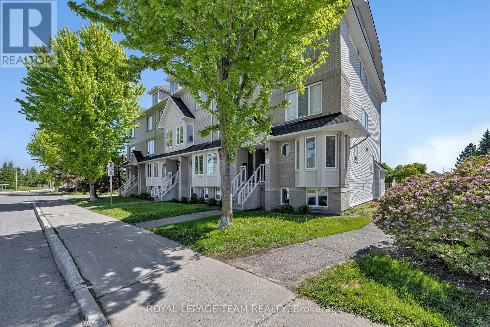 85 CRESTHAVEN DRIVE, Ottawa, Ontario