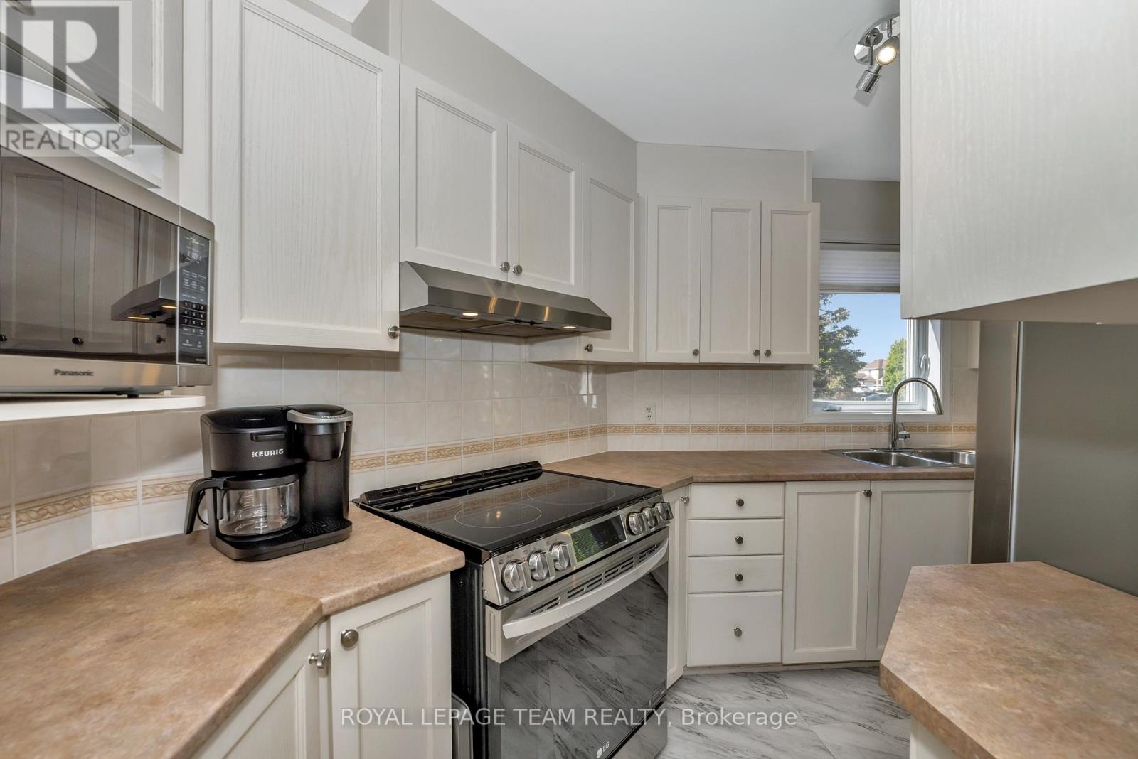 85 Cresthaven Drive, Ottawa, Ontario  K2G 6T9 - Photo 11 - X13140528