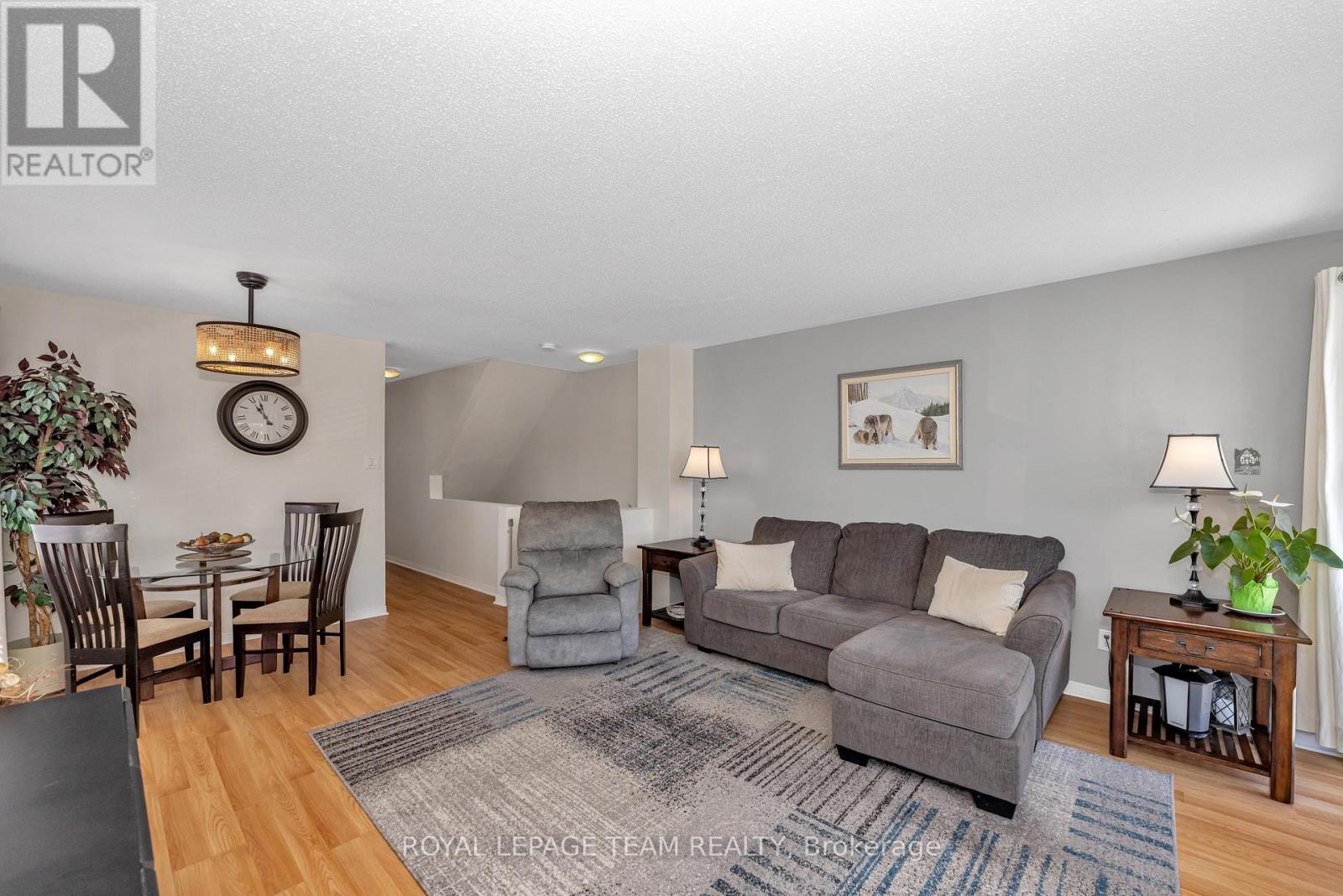 85 Cresthaven Drive, Ottawa, Ontario  K2G 6T9 - Photo 7 - X13140528