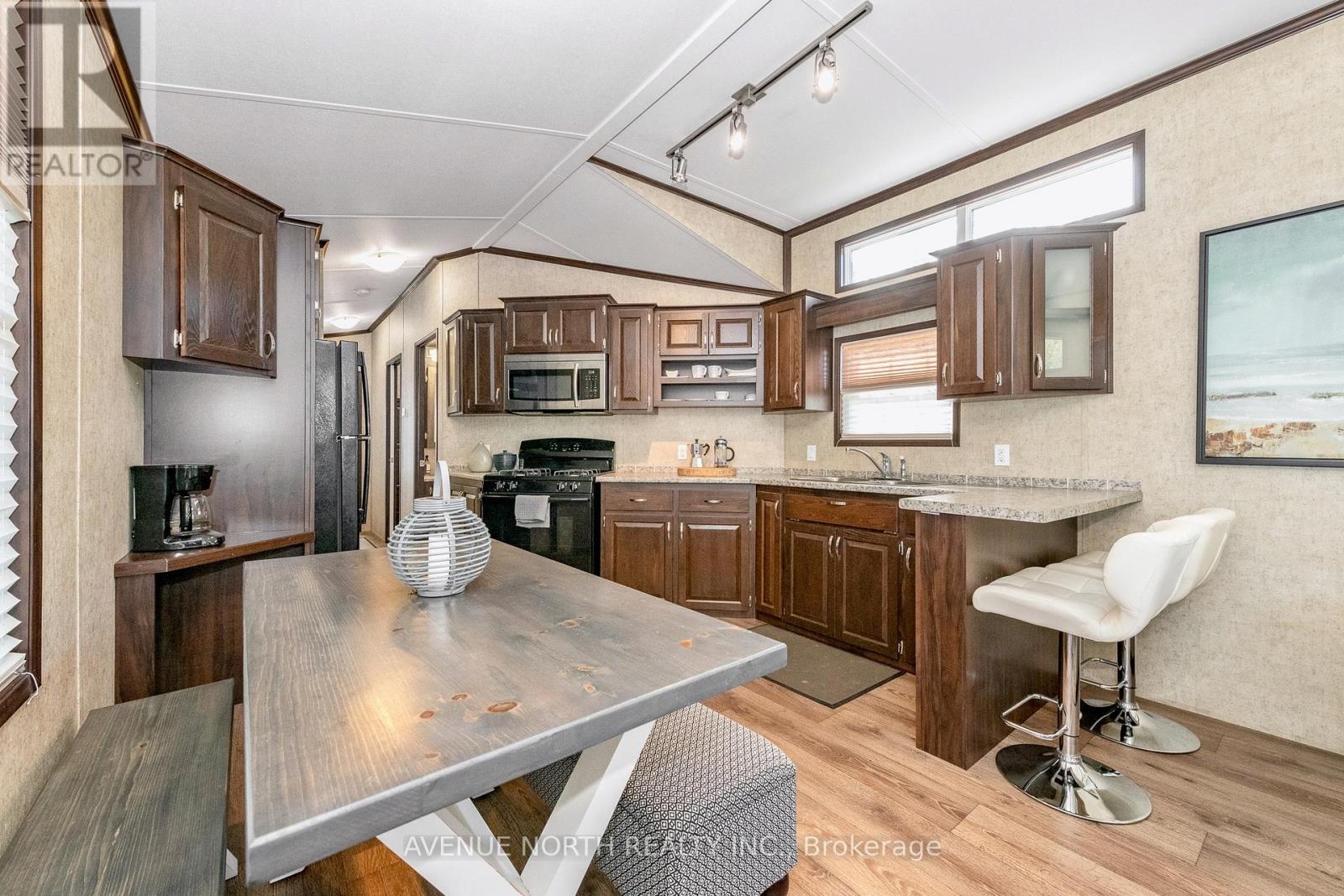 #h23 - 240 Pinewood Park Road, Whitewater Region, Ontario  K0J 1Y0 - Photo 22 - X13140862