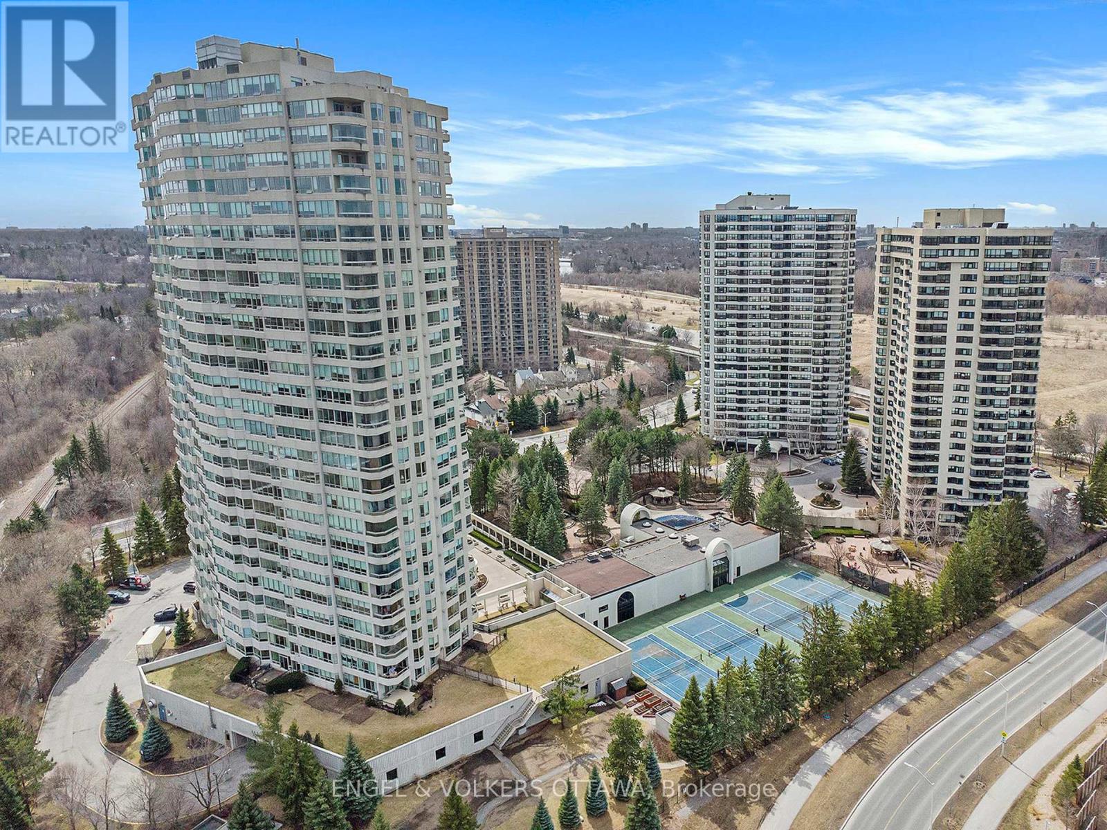 802 - 1480 RIVERSIDE DRIVE, Ottawa, Ontario