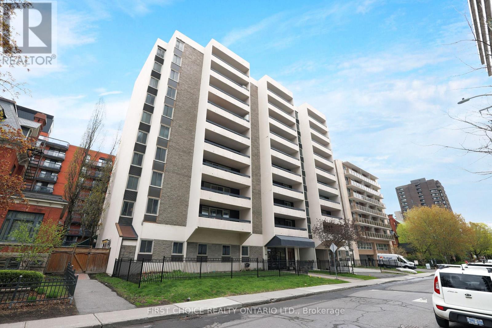 703 - 141 Somerset Street W, Ottawa, Ontario  K2P 2H1 - Photo 2 - X13141684