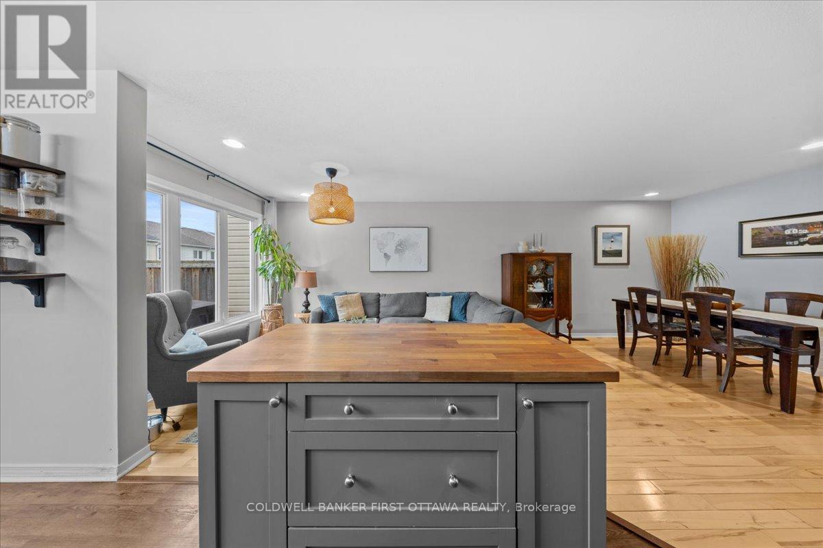 218 Flamborough Way, Ottawa, Ontario  K2W 1G5 - Photo 11 - X13141804