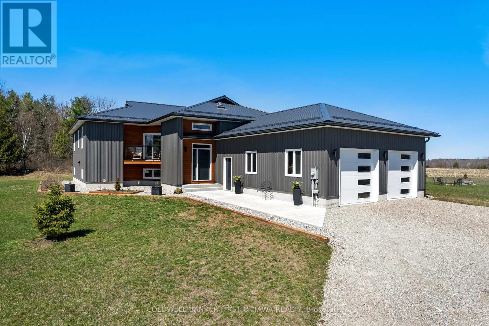 462 ALTHORPE ROAD, Tay Valley, Ontario