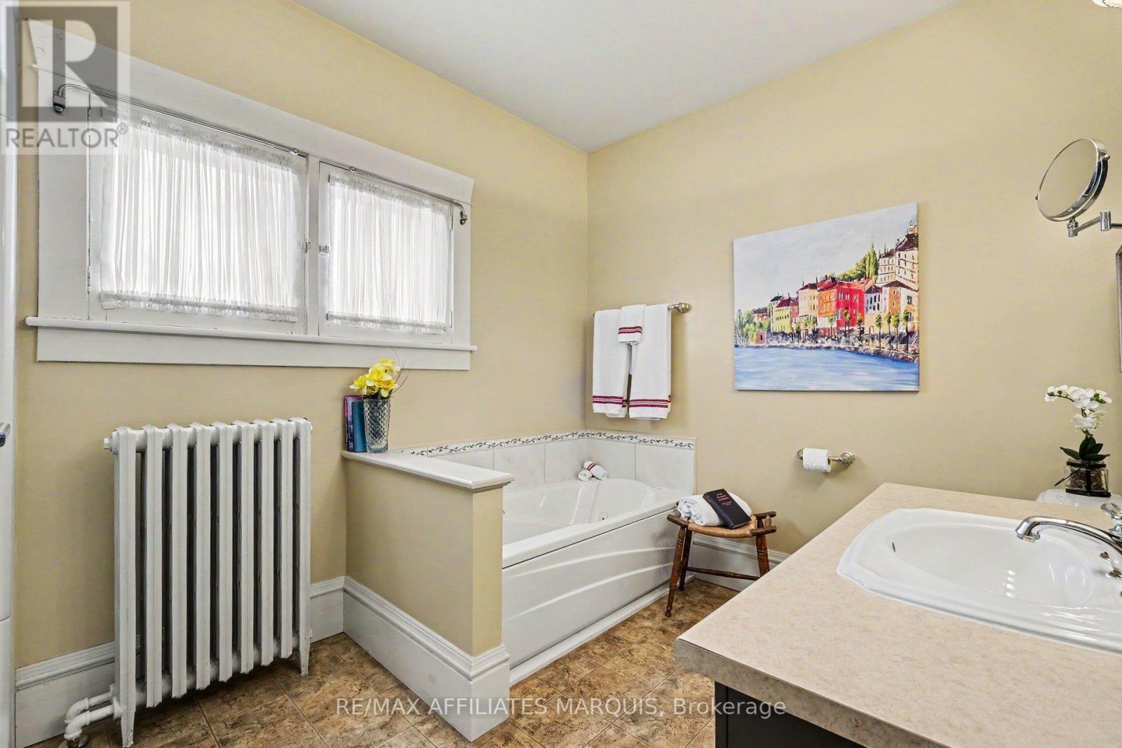 70 Maple Avenue, Smiths Falls, Ontario  K7A 2A7 - Photo 18 - X13142810