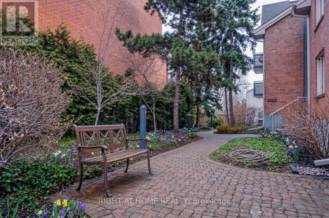 6 - 2 Columbus Avenue, Ottawa, Ontario  K1K 1R3 - Photo 3 - X13143336