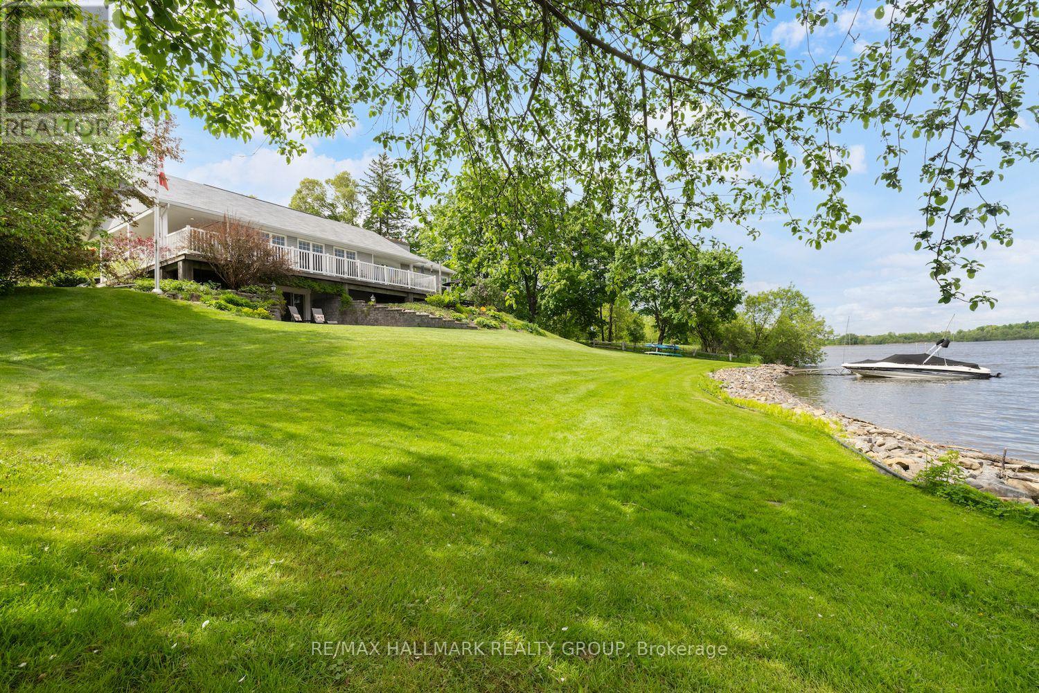 1 RIDEAU GLEN DRIVE, Ottawa, Ontario