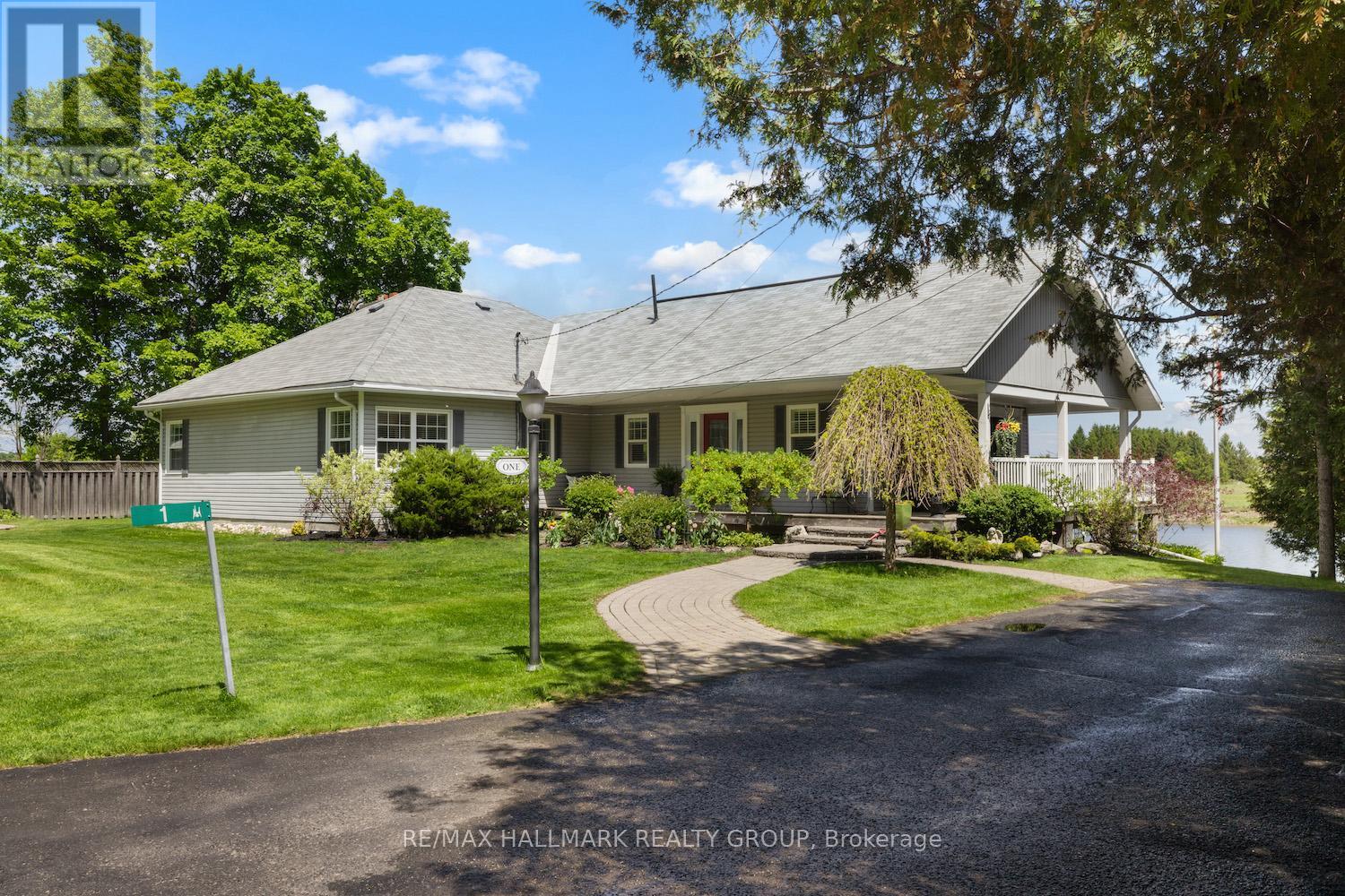 1 Rideau Glen Drive, Ottawa, Ontario  K2C 3H1 - Photo 3 - X13143584