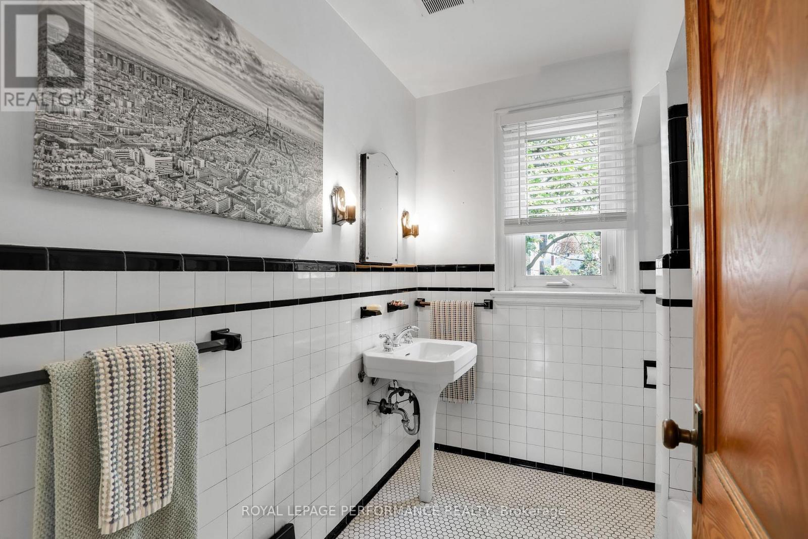 296 Holmwood Avenue, Ottawa, Ontario  K1S 2R3 - Photo 25 - X13143626