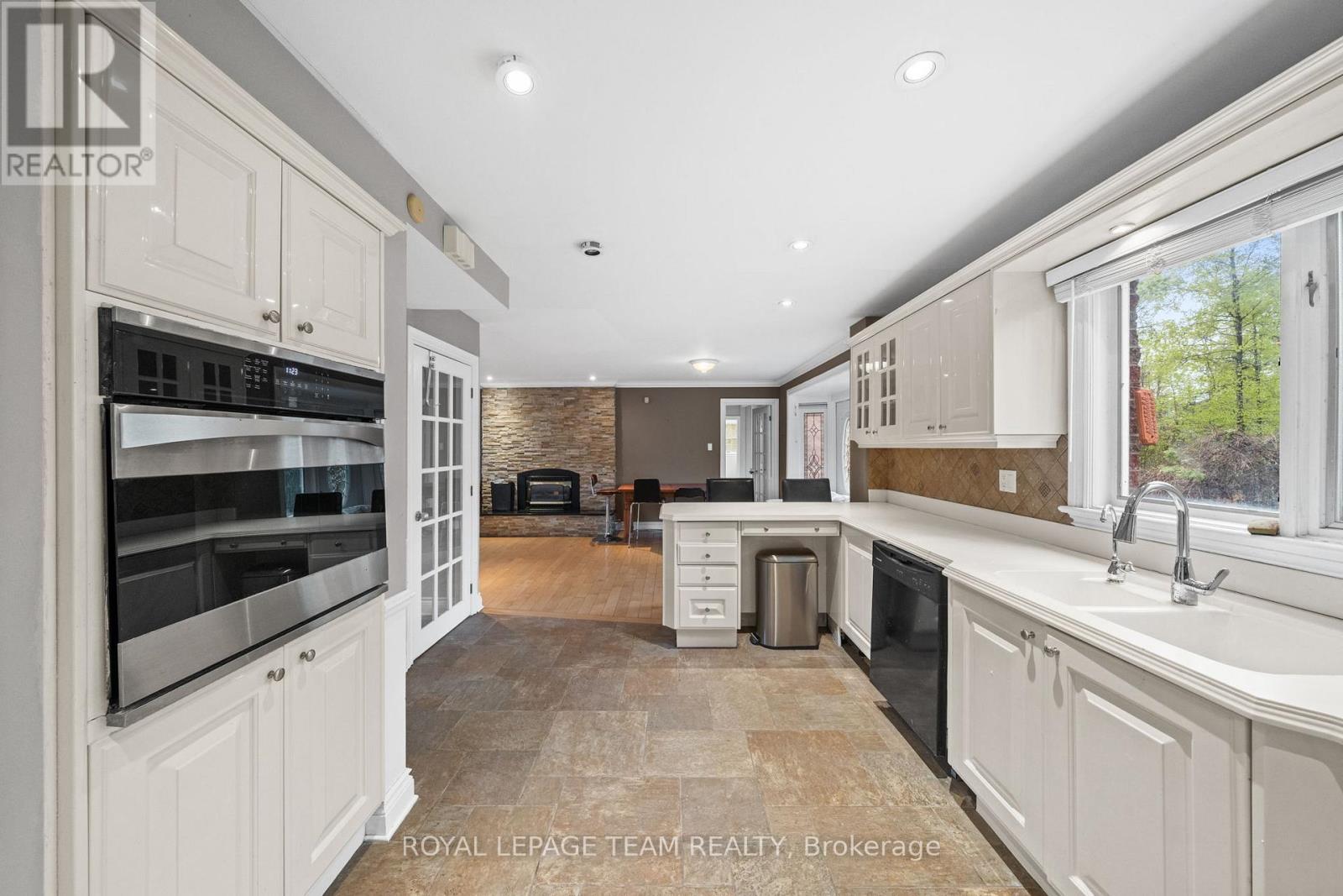 3162 Woodroffe Avenue, Ottawa, Ontario  K2J 4G4 - Photo 10 - X13144220