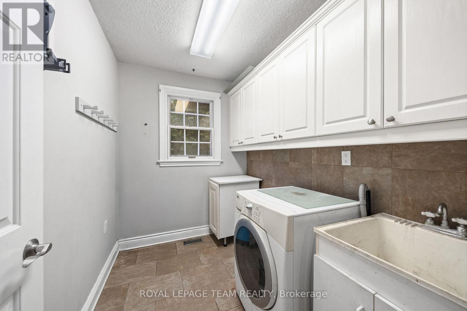 3162 Woodroffe Avenue, Ottawa, Ontario  K2J 4G4 - Photo 19 - X13144220