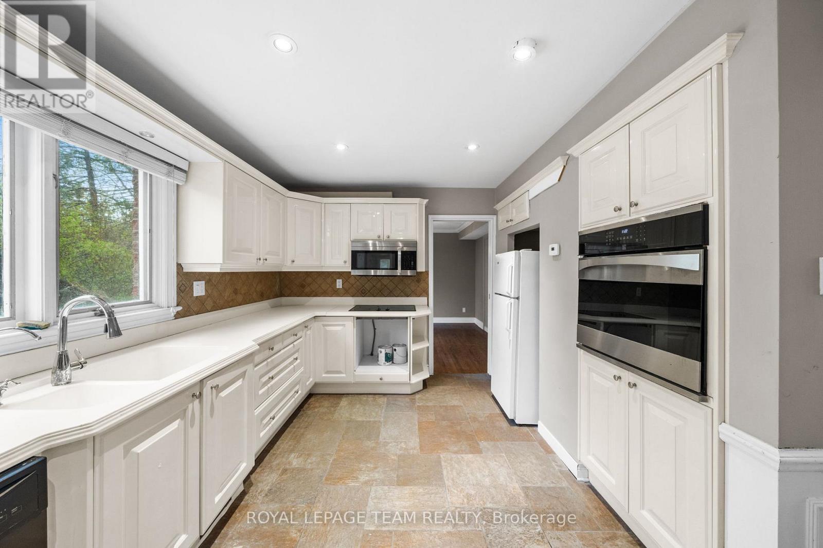 3162 Woodroffe Avenue, Ottawa, Ontario  K2J 4G4 - Photo 9 - X13144220