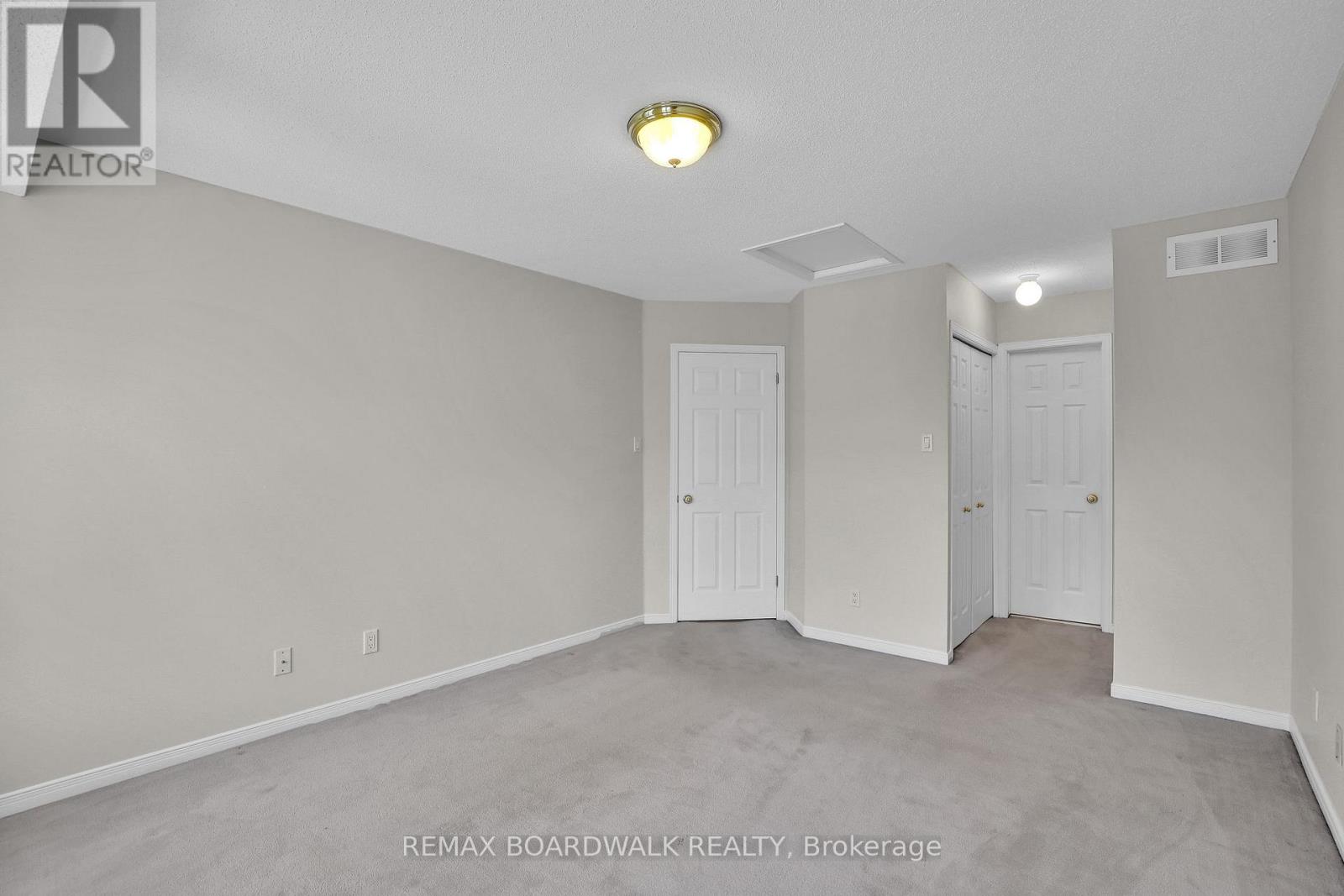5 Maple Park Private, Ottawa, Ontario  K1T 4A6 - Photo 19 - X13144312