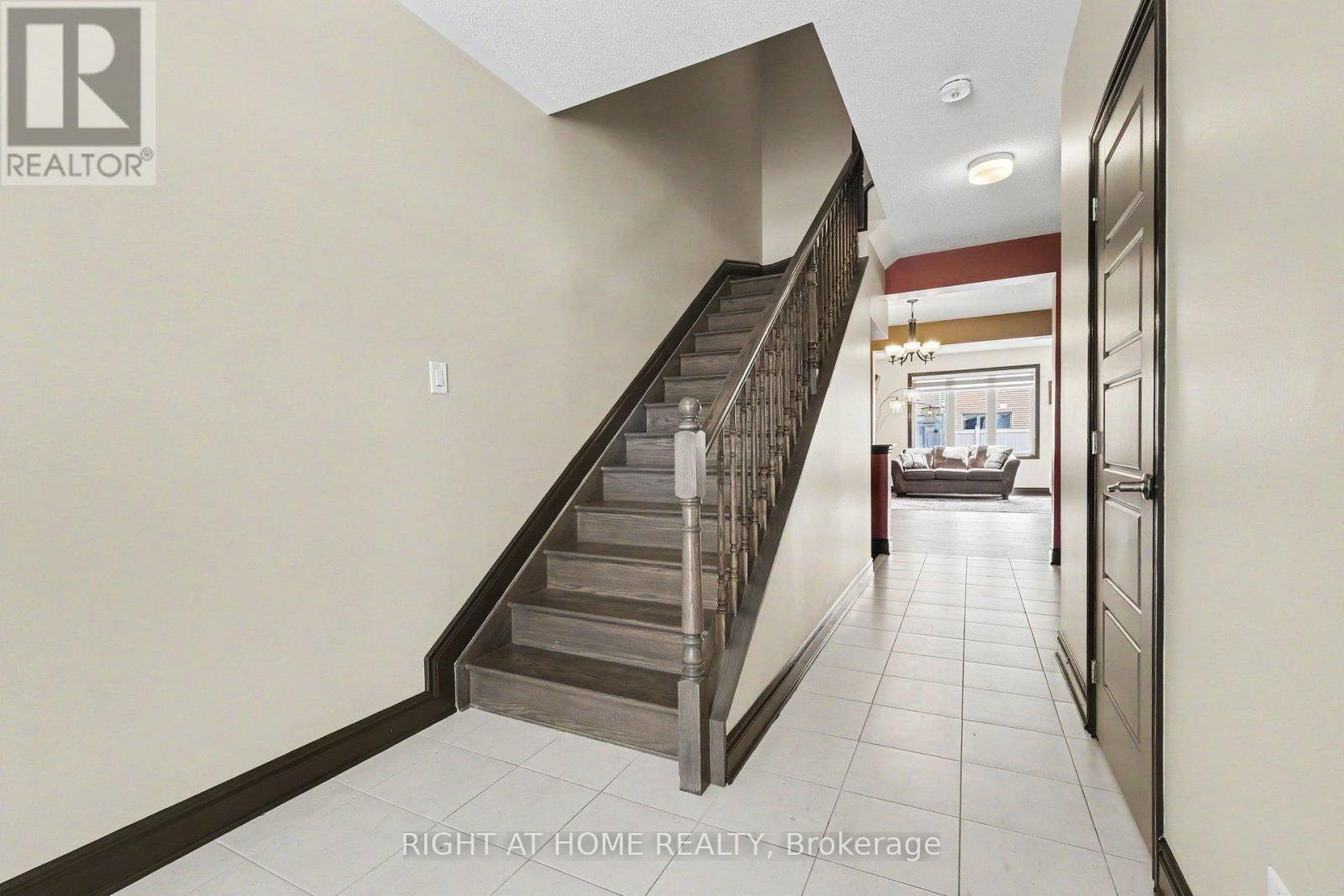 608 Fenwick Way, Ottawa, Ontario  K2J 7E5 - Photo 3 - X13144930