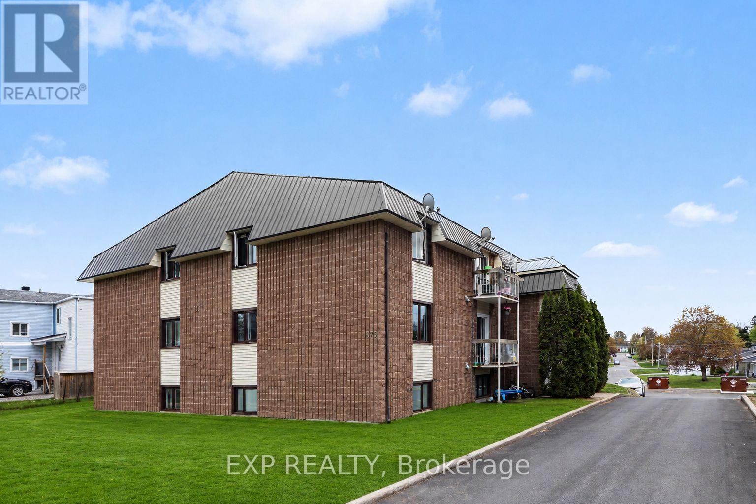 12 - 875 Laurier Street, Clarence-Rockland, Ontario  K4K 1E6 - Photo 2 - X13145138