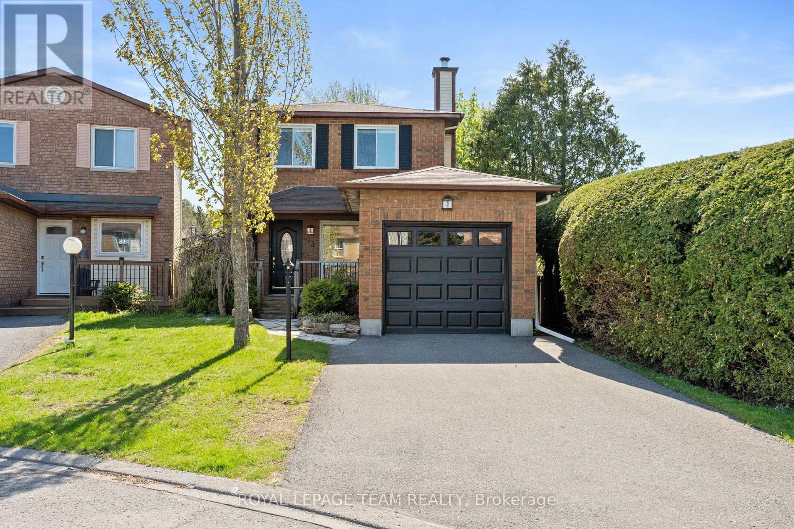 93 HEWITT WAY, Ottawa, Ontario