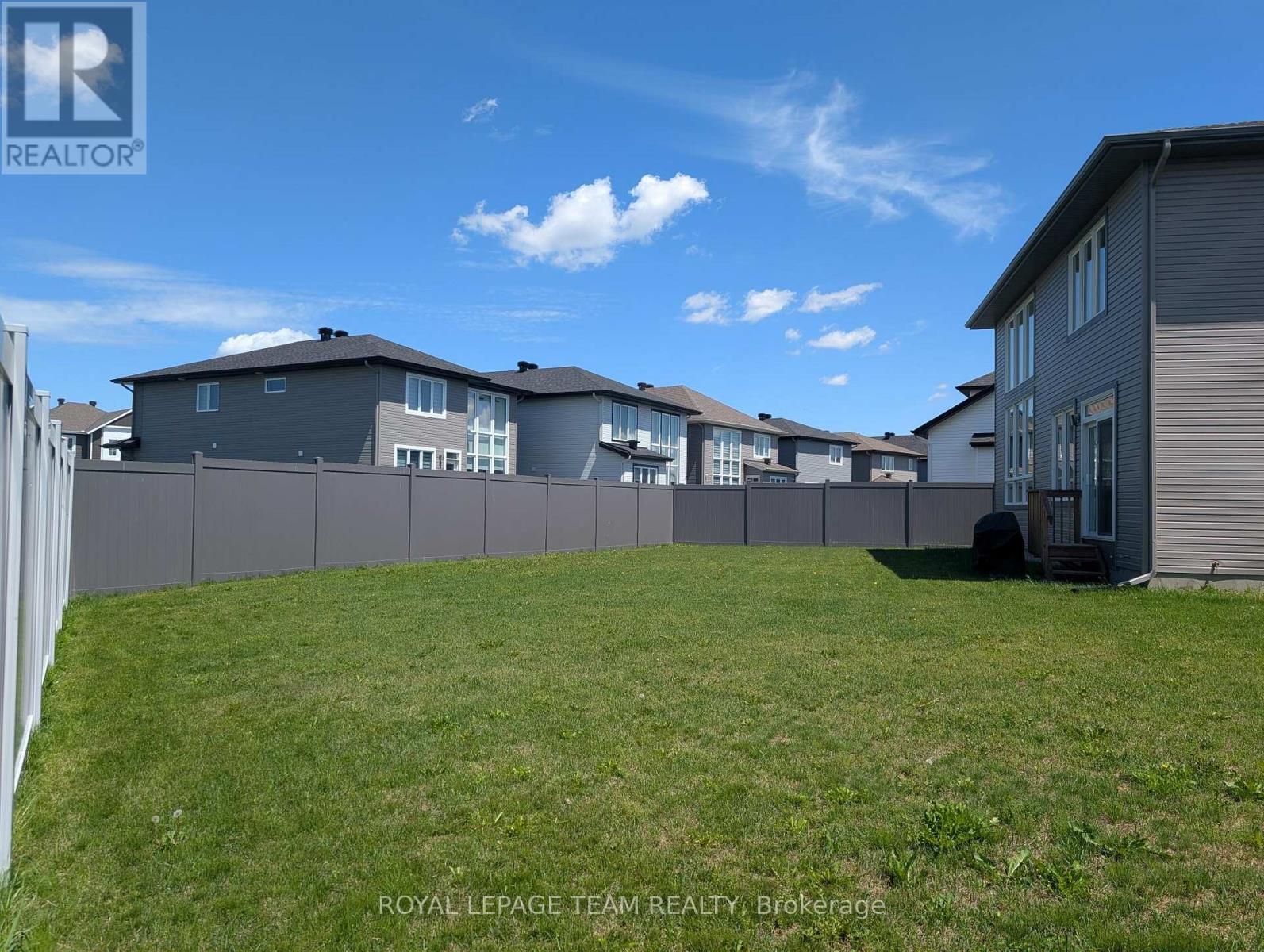 408 Gidran Circle, Ottawa, Ontario  K2V 0P5 - Photo 2 - X13146244