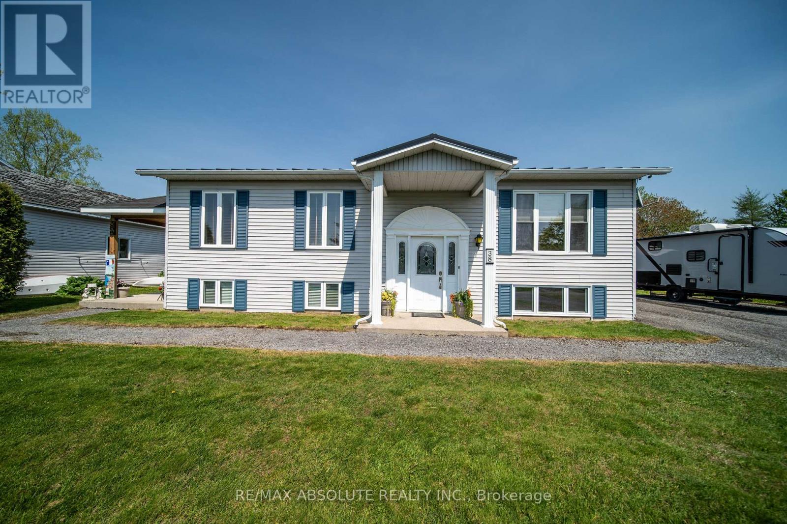 38 DUCHESSE CRESCENT, Russell, Ontario