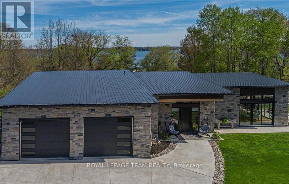 8 HEADLANDS WAY, Leeds and the Thousand Islands, Ontario