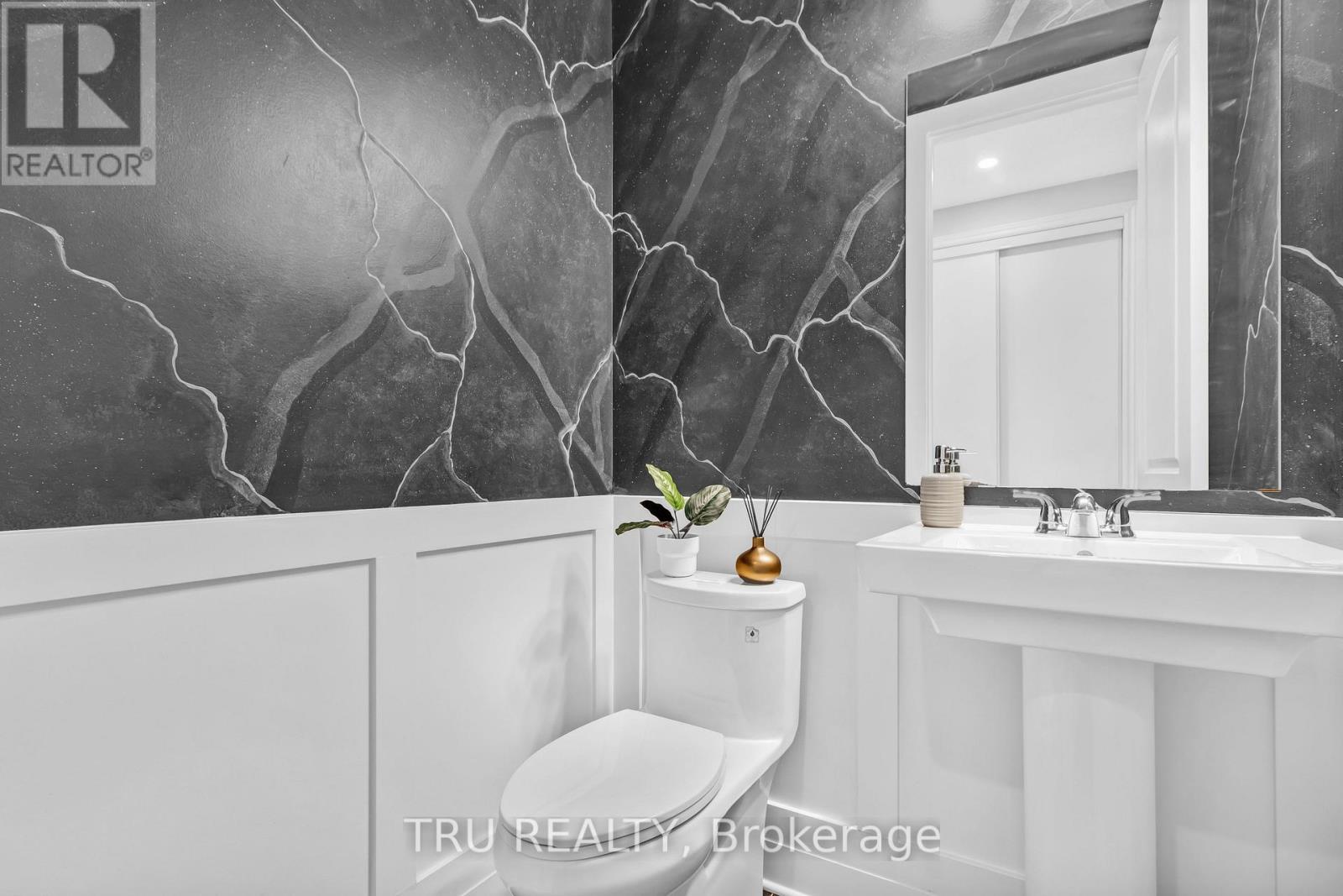 20 Coppermine Street, Ottawa, Ontario  K2J 6P6 - Photo 13 - X13147788