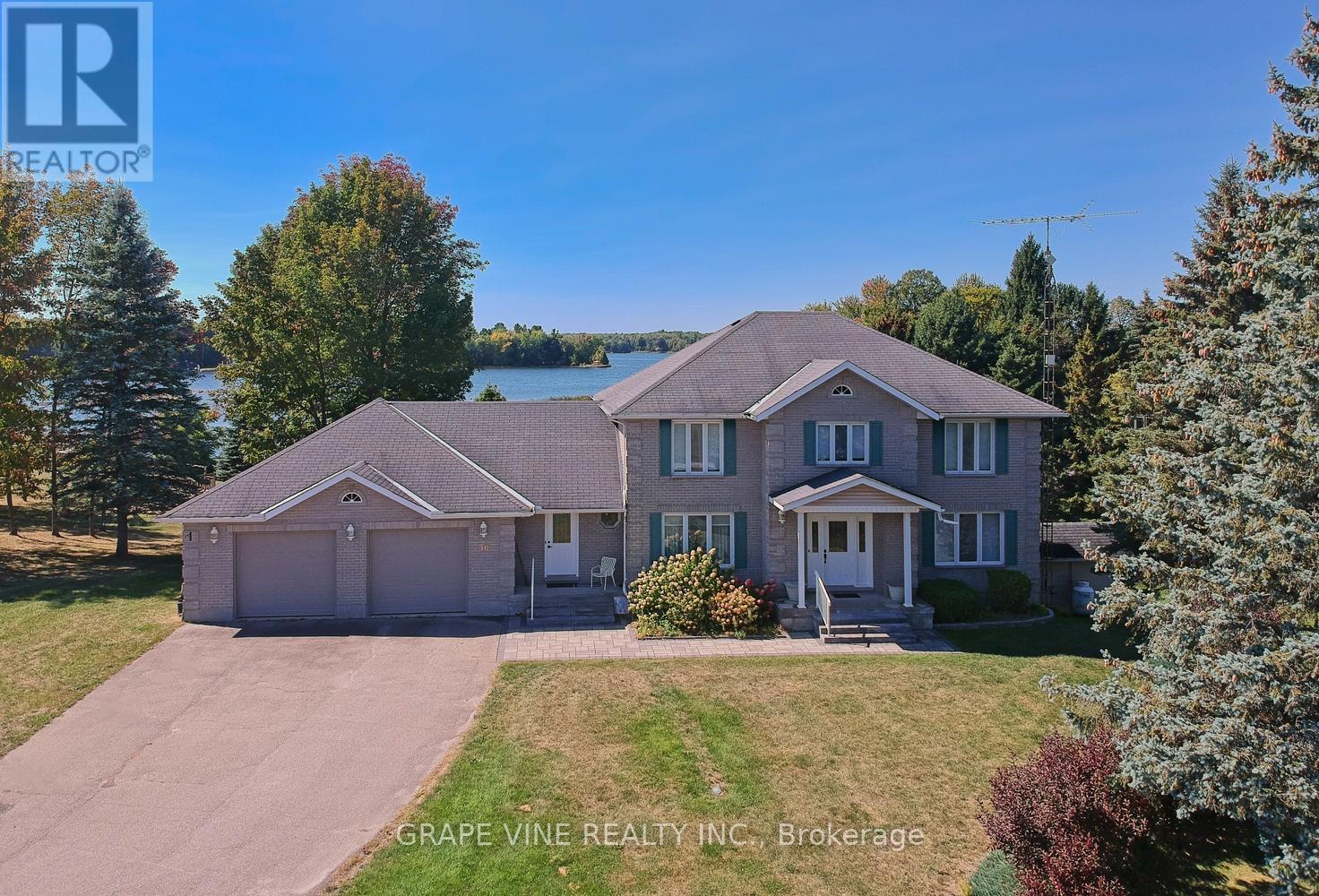 30 R14, RR#1 ROAD, Rideau Lakes, Ontario
