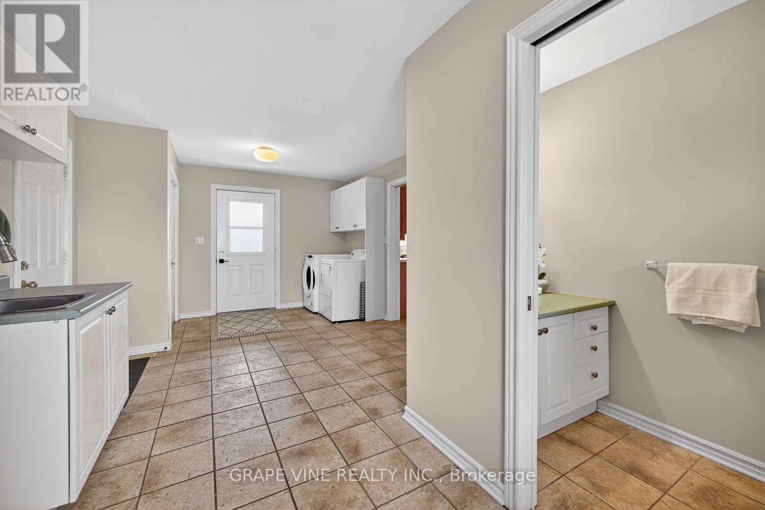 30 R14, Rr#1 Road, Rideau Lakes, Ontario  K0G 1L0 - Photo 19 - X13147856