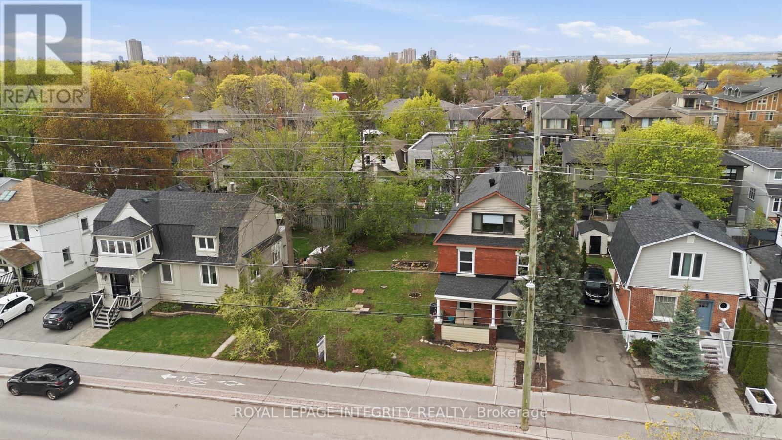 516 CHURCHILL AVENUE N, Ottawa, Ontario