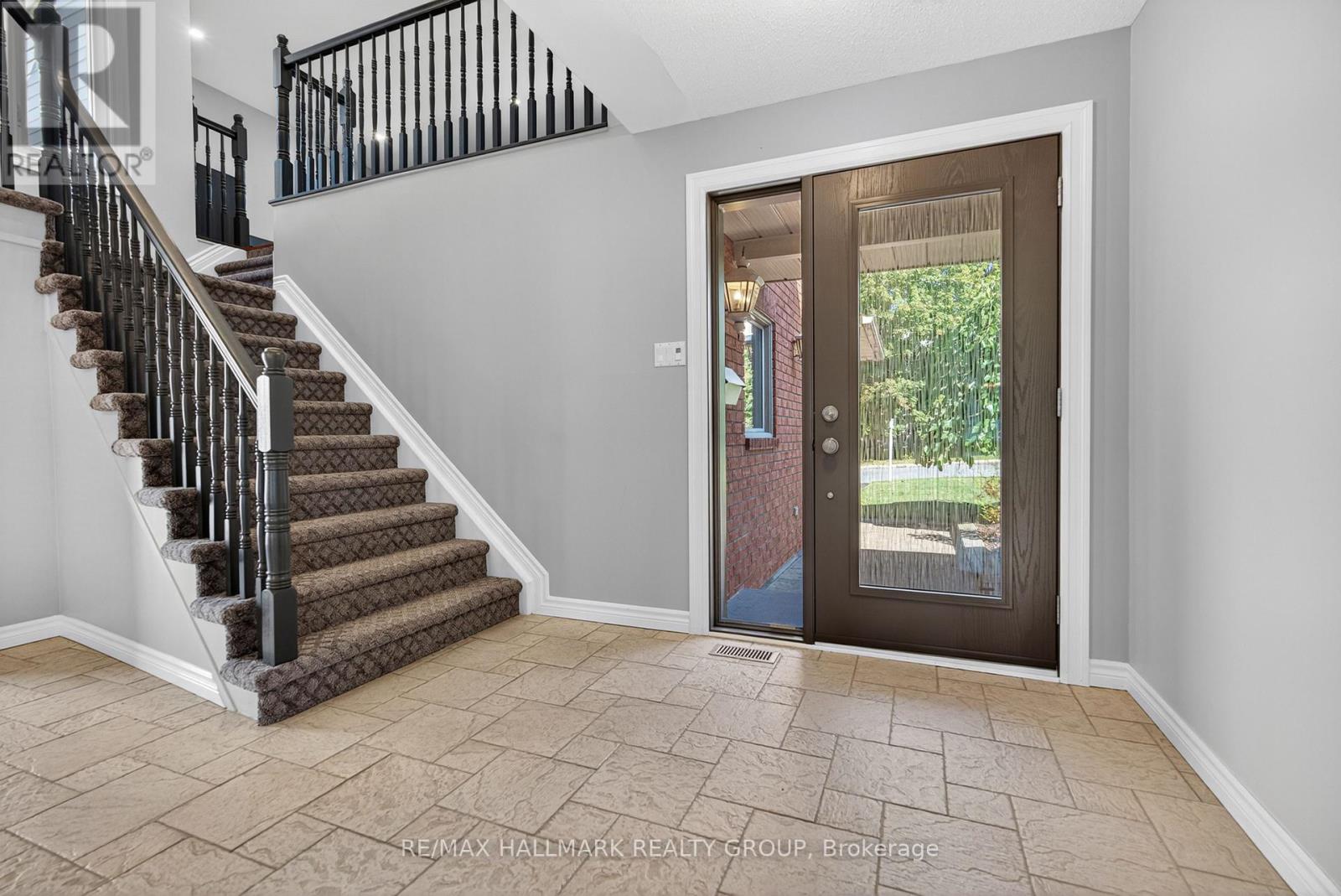 1354 Gaultois Avenue, Ottawa, Ontario  K1C 3G6 - Photo 3 - X13148620