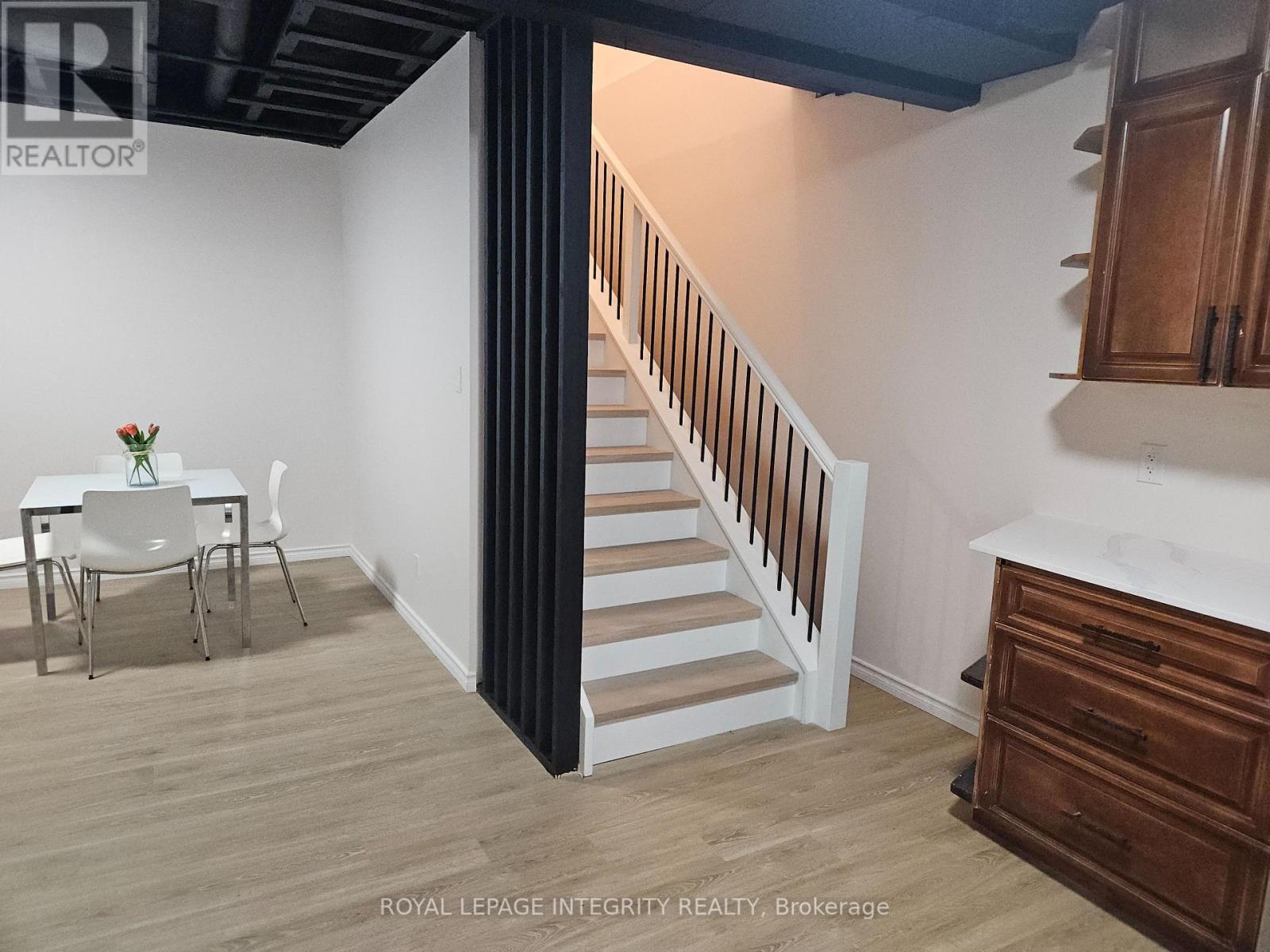 804 Hot Springs Way, Ottawa, Ontario  K1V 1R9 - Photo 3 - X13149000