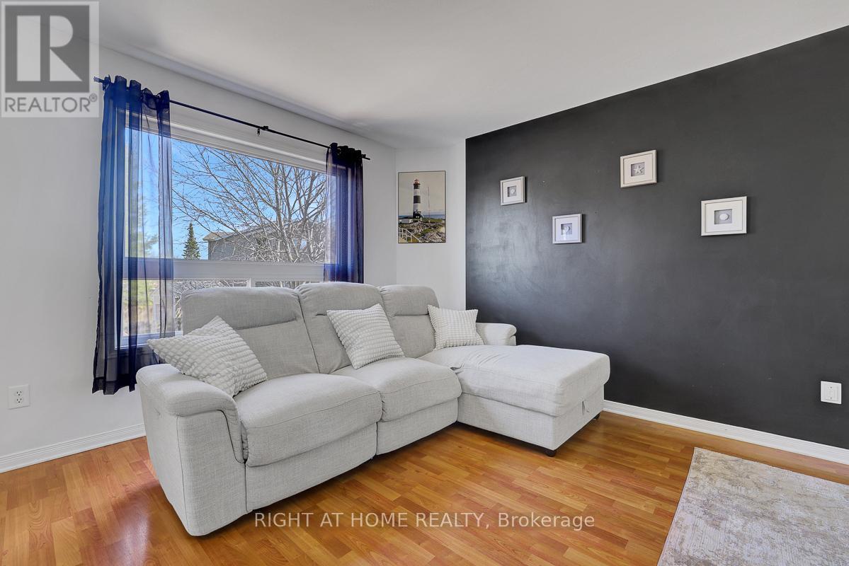 70 Frieday Street, Arnprior, Ontario  K7S 0A6 - Photo 7 - X13149162
