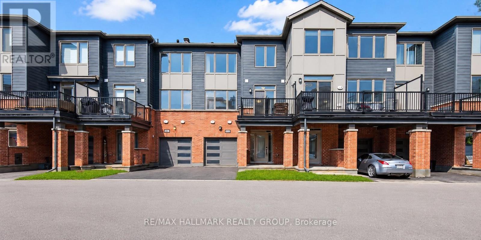 805 KINIW PRIVATE, Ottawa, Ontario