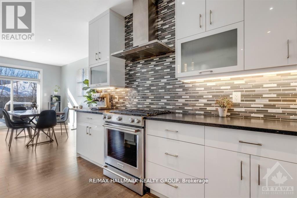 250 Richardson Avenue, Ottawa, Ontario  K2B 5G6 - Photo 7 - X13149244