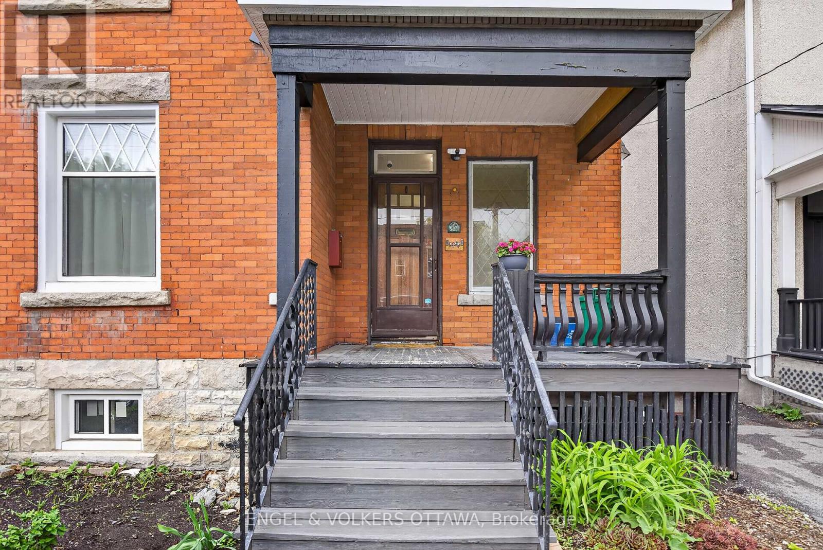 523 Mcleod Street, Ottawa, Ontario  K1R 5P9 - Photo 3 - X13149548