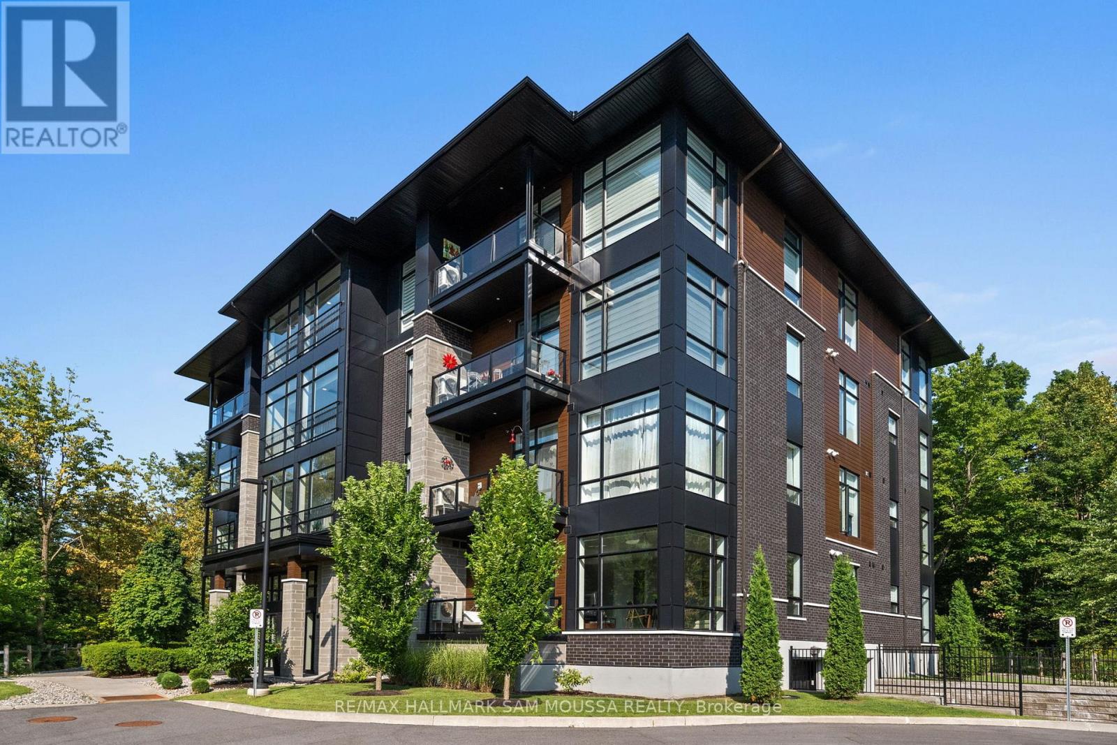 101 - 120 CORTILE PRIVATE, Ottawa, Ontario