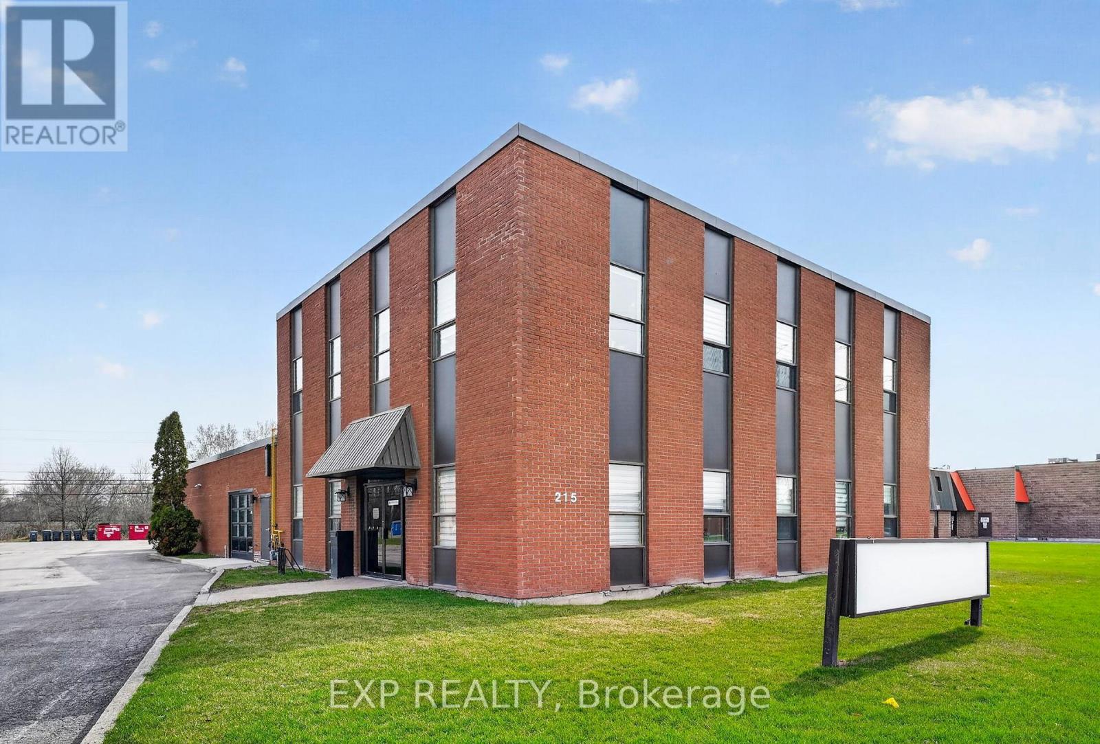 215 Colonnade Road, Ottawa, Ontario  K2E 7K3 - Photo 2 - X13149788
