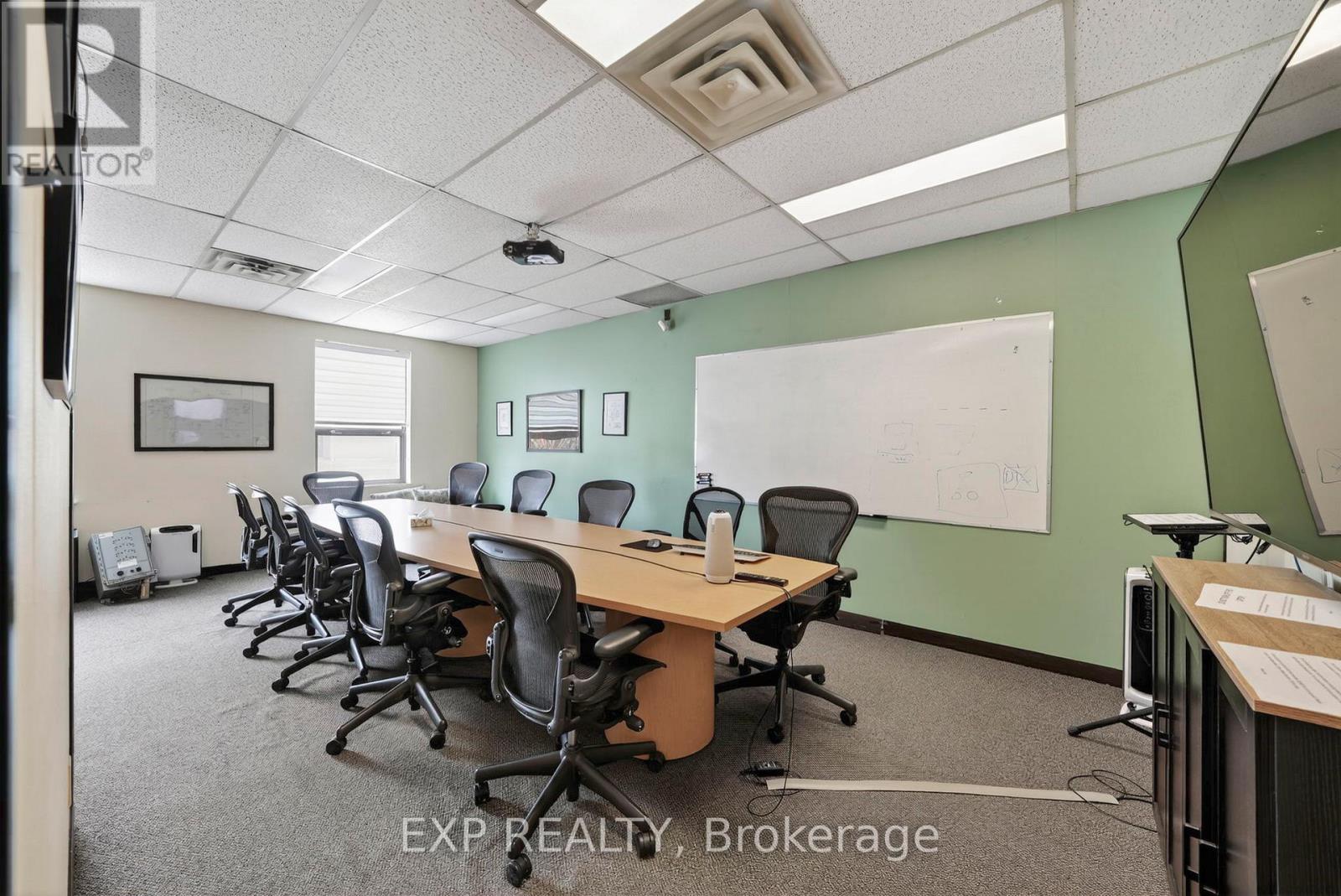 215 Colonnade Road, Ottawa, Ontario  K2E 7K3 - Photo 5 - X13149788